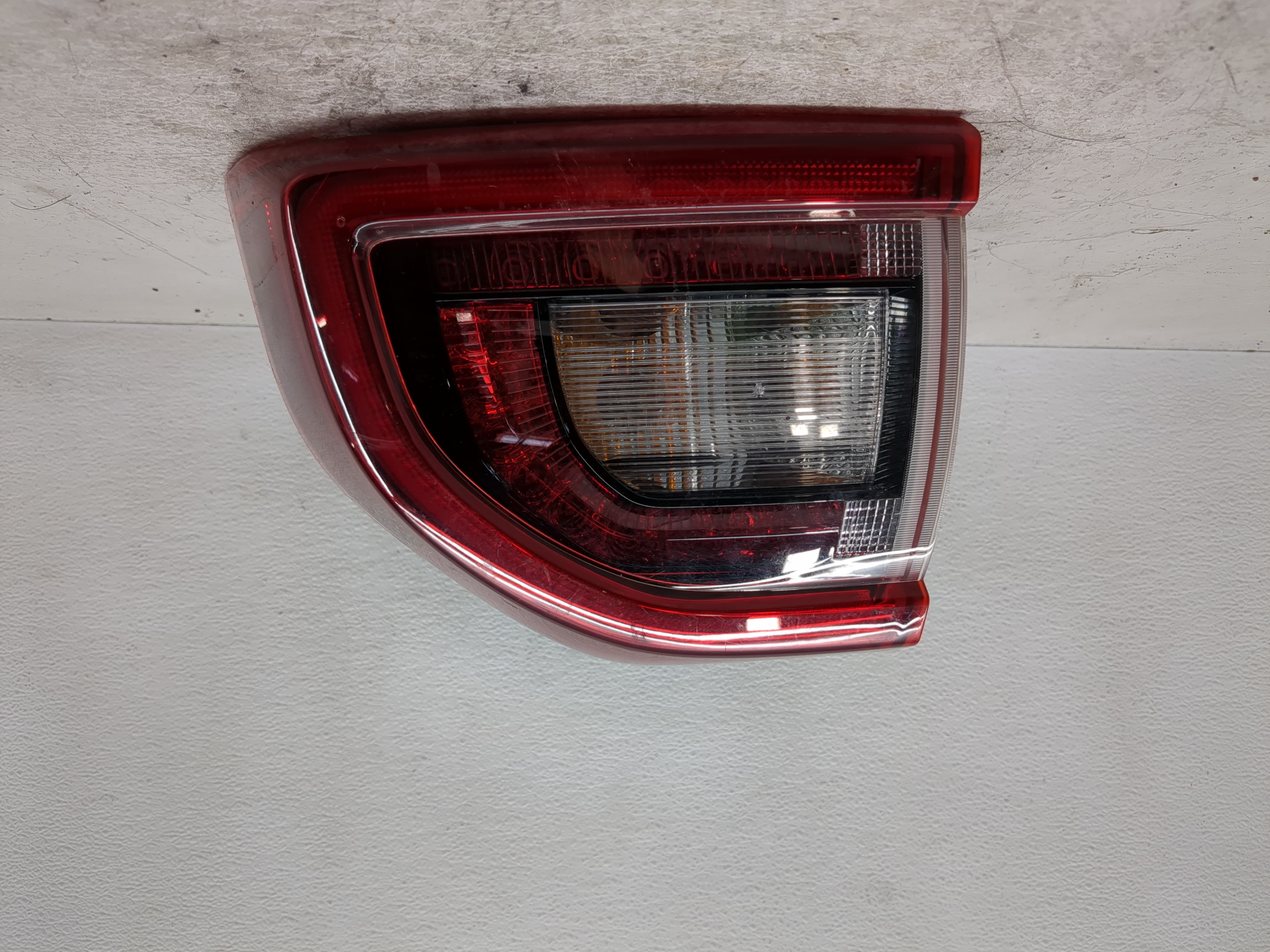 Picture of 2017-2019 Kia Niro Passenger Right Side Tail Light Taillight Oem 1194412