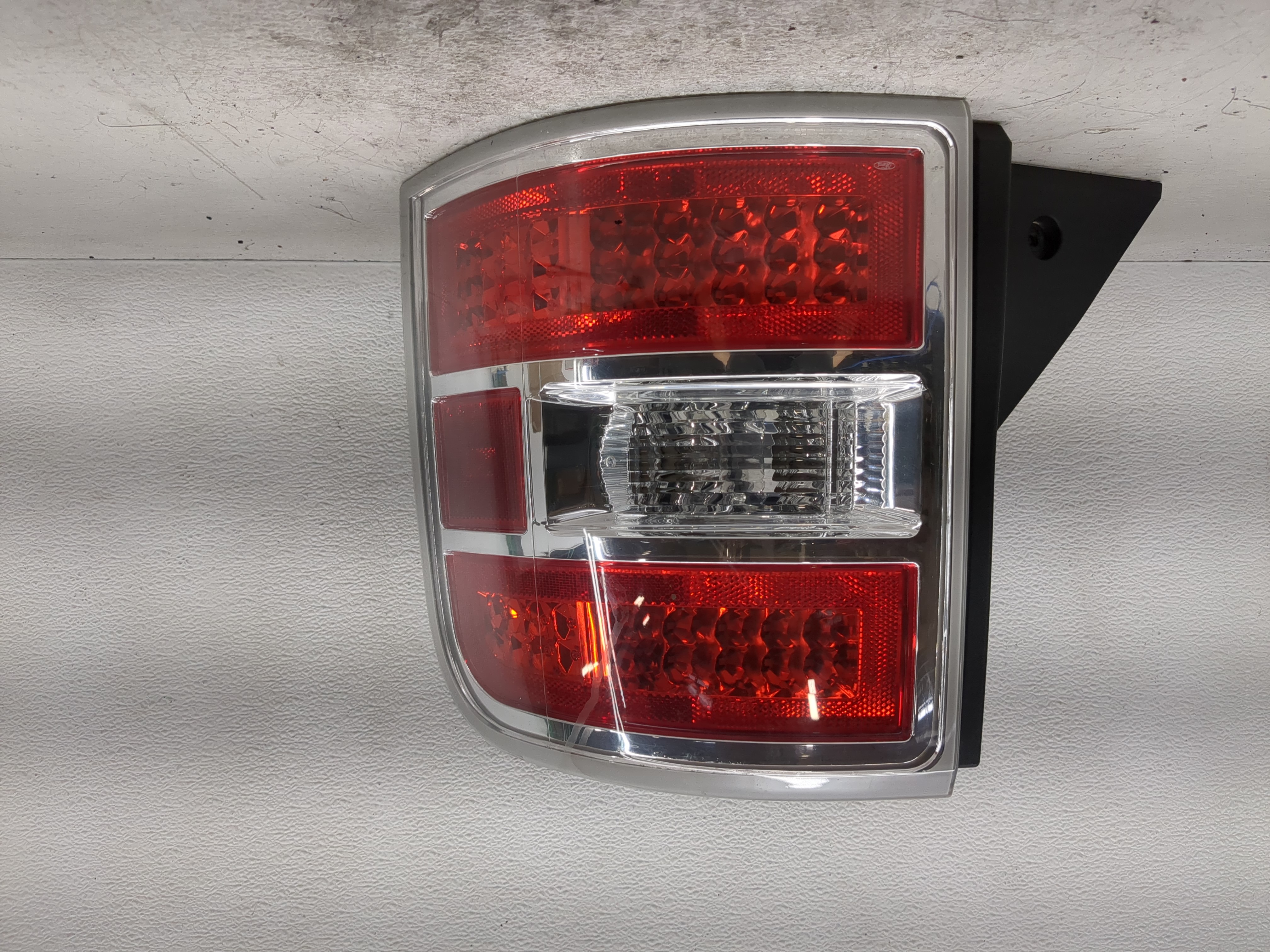 Picture of 2012-2019 Ford Flex Passenger Right Side Tail Light Taillight Oem 1194414