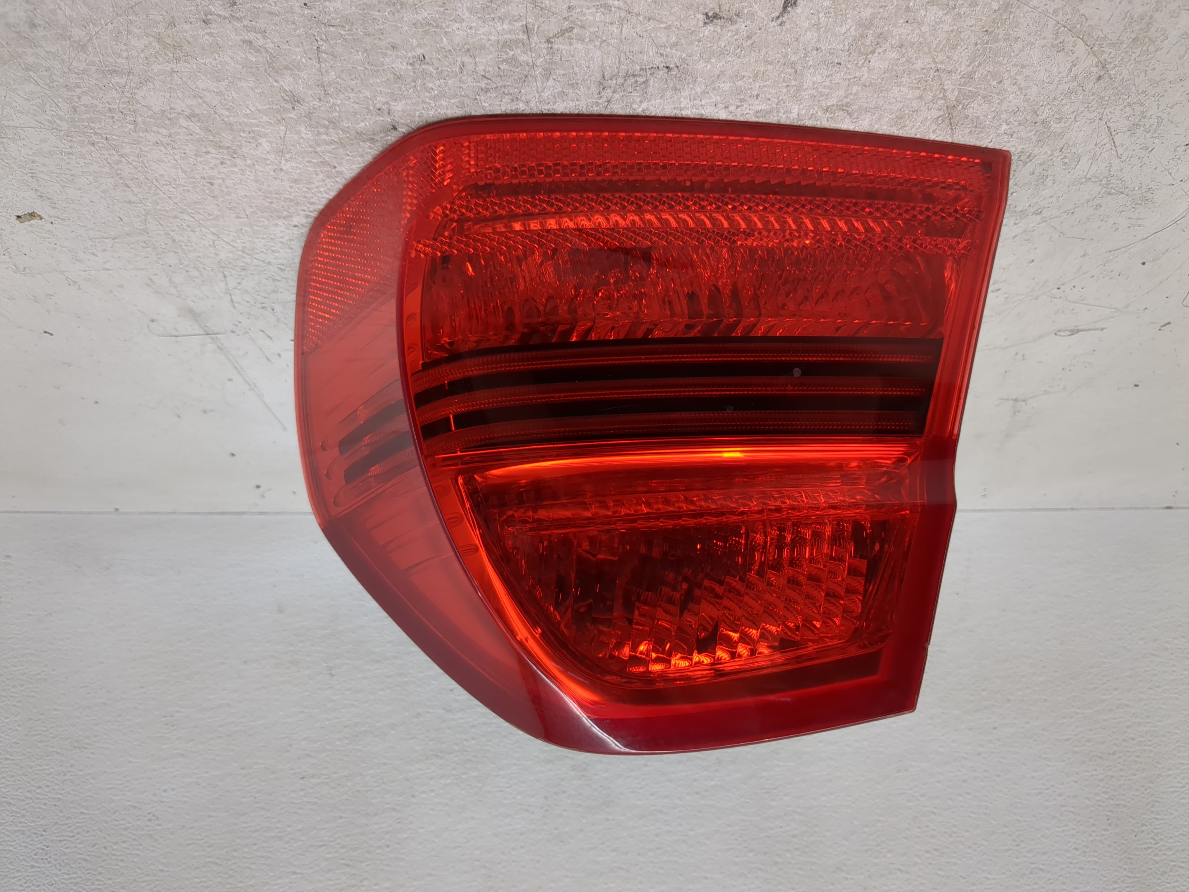 2007-2008 Bmw 328i Passenger Right Side Tail Light Taillight Oem 1194416 - Oemusedautoparts1.com