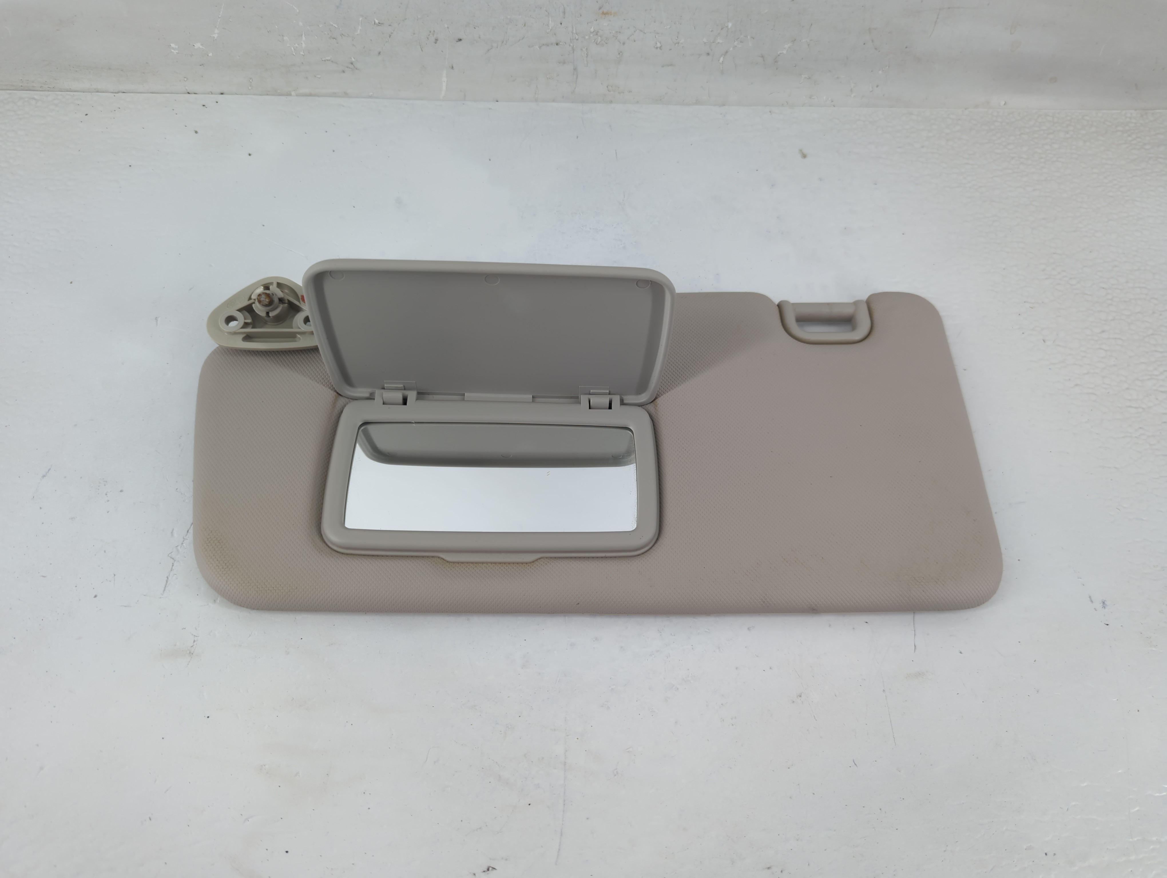 2012-2014 Subaru Impreza Driver Sun Visor Mirror Left Sunvisor Grey 1194446 - Oemusedautoparts1.com