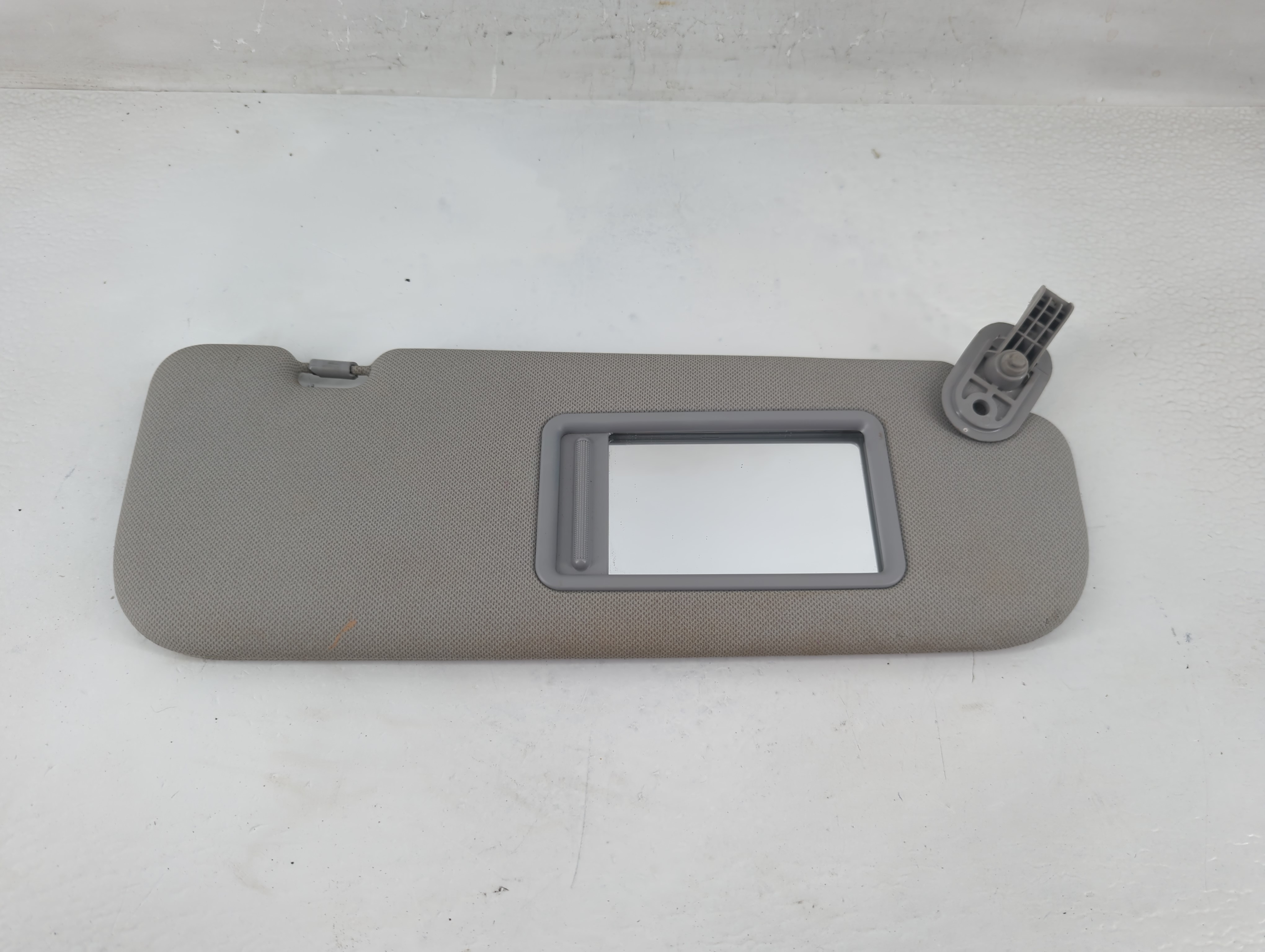 2011-2013 Hyundai Elantra Passenger Sun Visor Mirror Right Sunvisor Grey 1194447 - Oemusedautoparts1.com