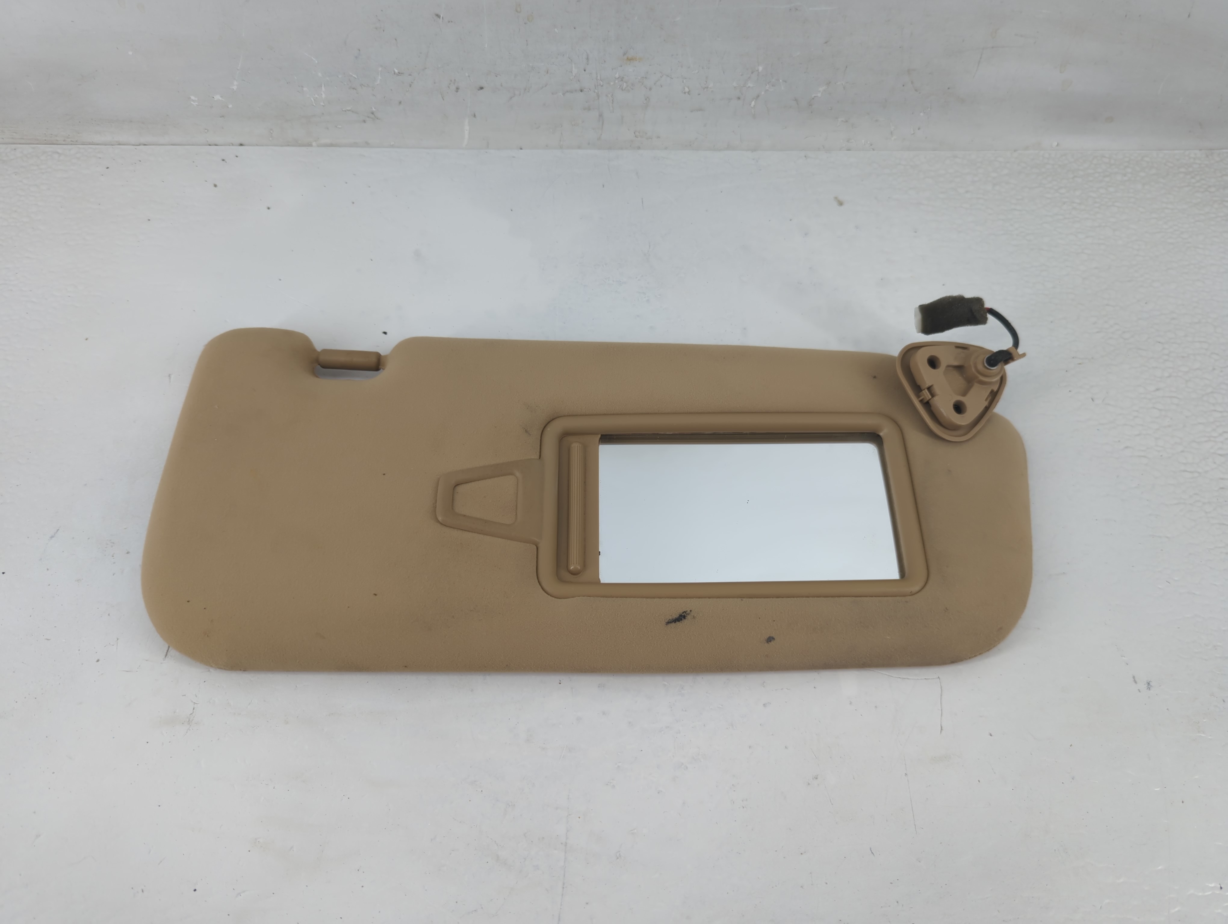 2012-2017 Hyundai Azera Passenger Sun Visor Mirror Right Sunvisor Beige 1194451 - Oemusedautoparts1.com