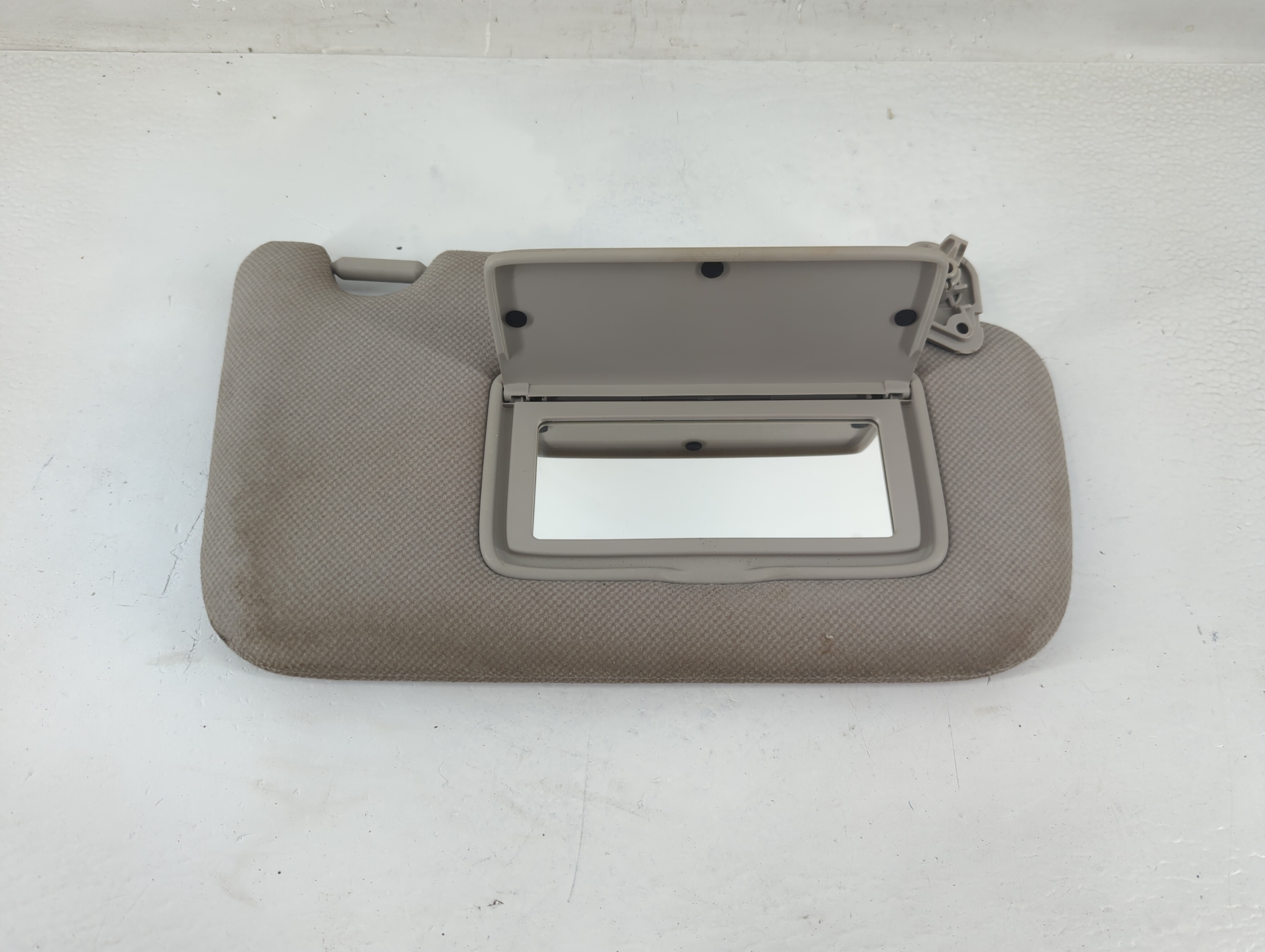 2011-2014 Dodge Charger Passenger Sun Visor Mirror Right Sunvisor Grey 1194470 - Oemusedautoparts1.com