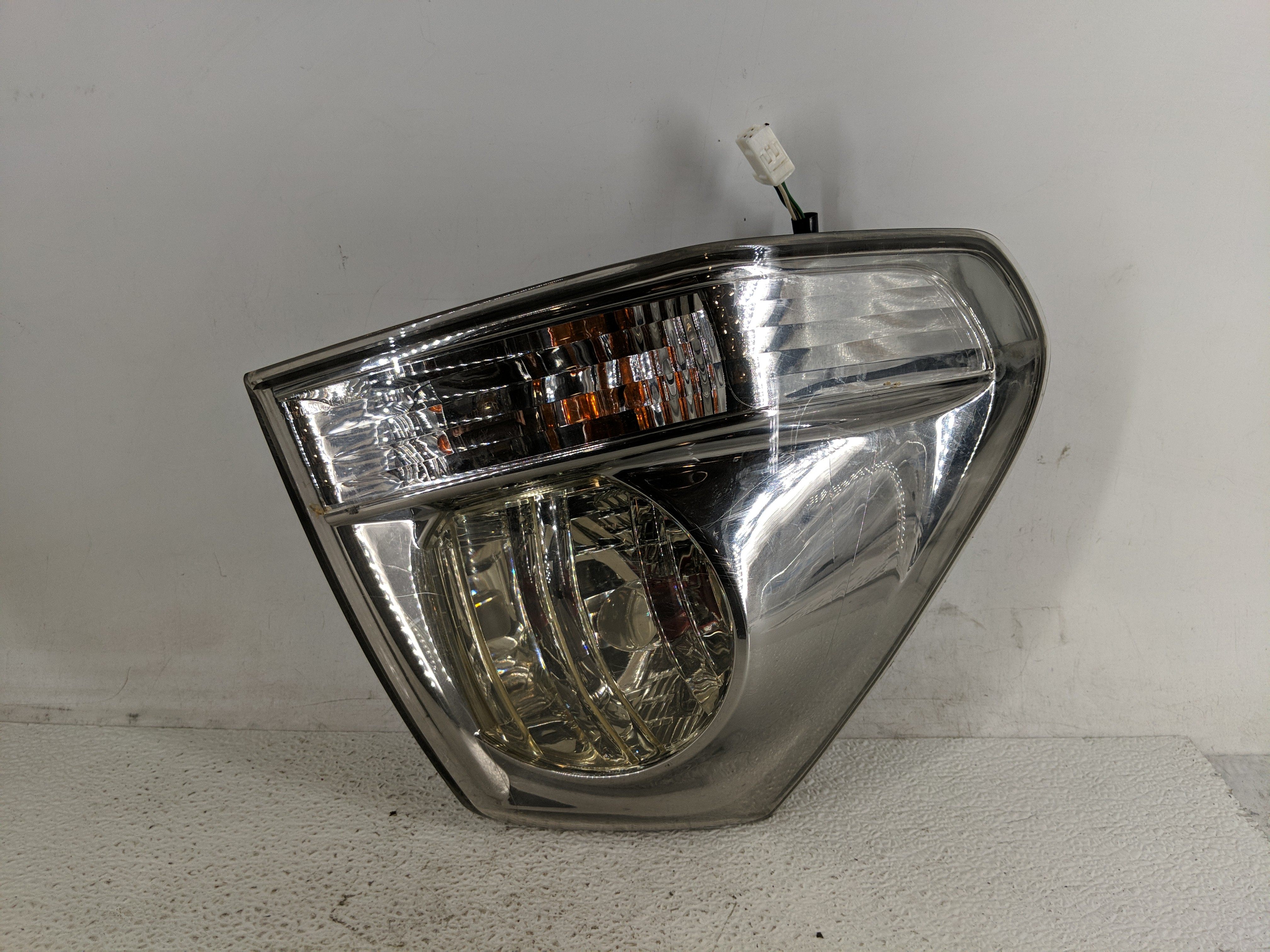 Picture of 2007-2009 Lexus Rx350 Driver Left Side Tail Light Taillight Oem 1194477