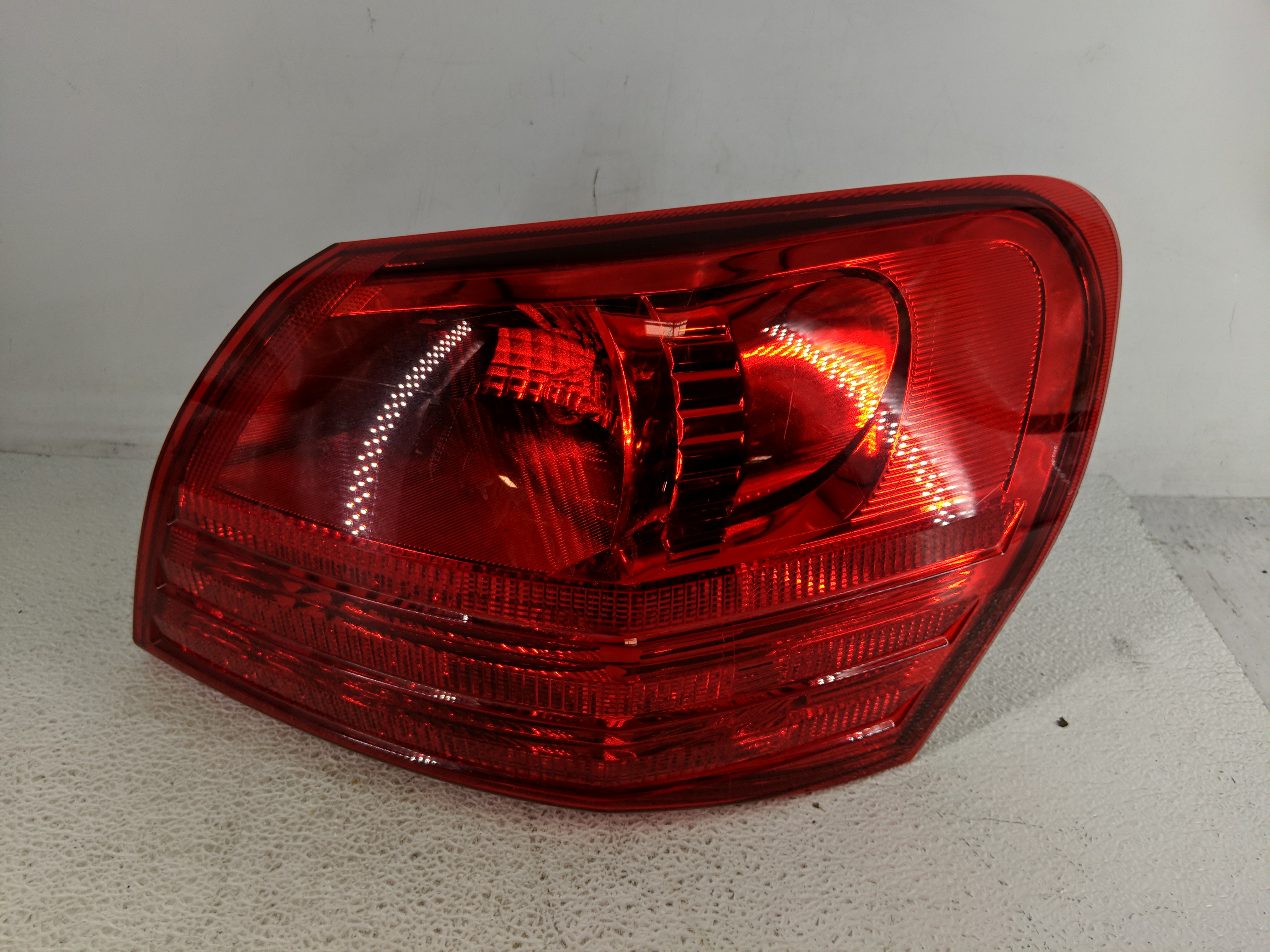 2008-2015 Nissan Rogue Passenger Right Side Tail Light Taillight Oem 1194485 - Oemusedautoparts1.com