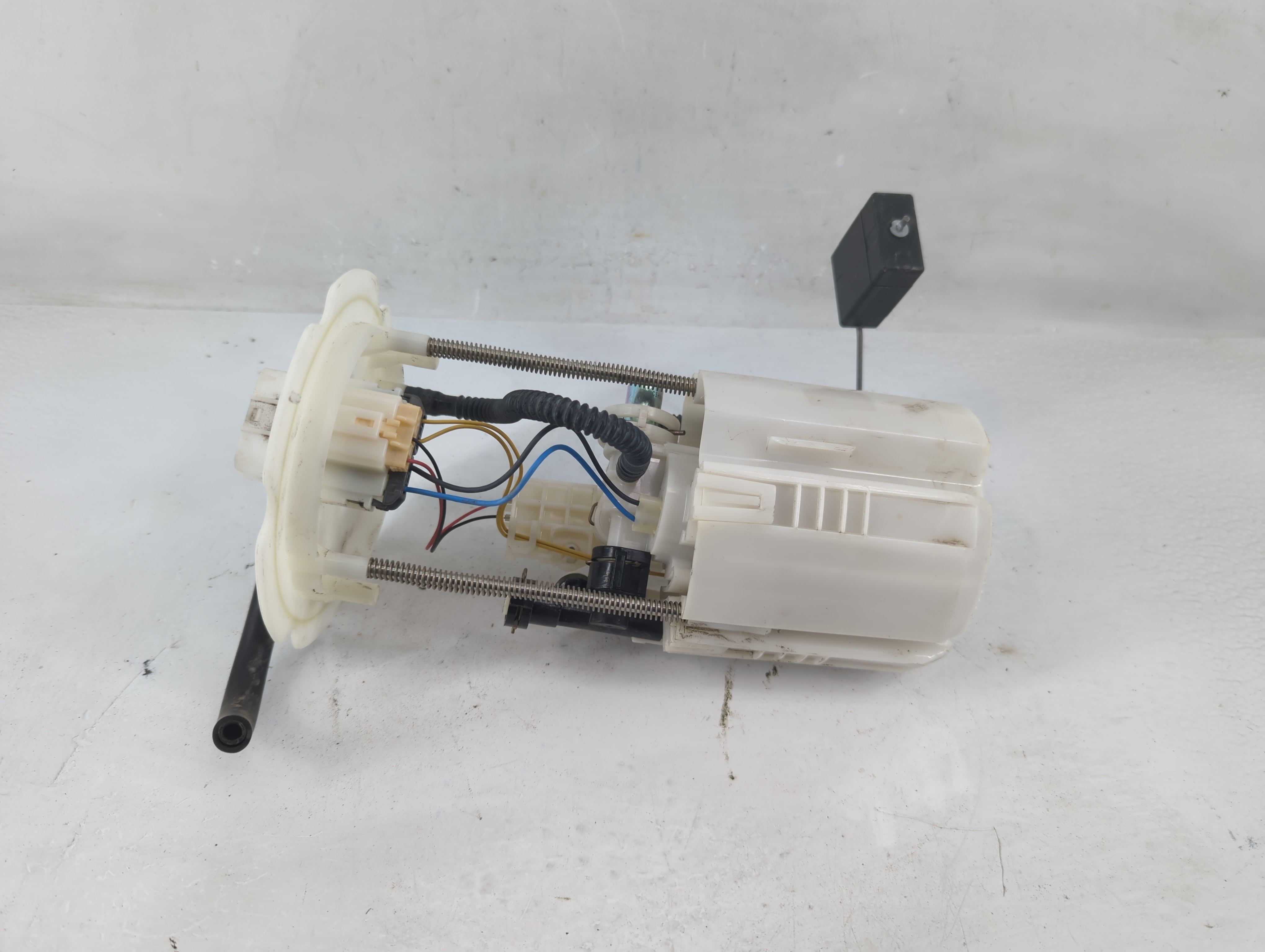 2017-2020 Infiniti Q50 Electrical Gas Fuel Pump Assembly 1194489 - Oemusedautoparts1.com