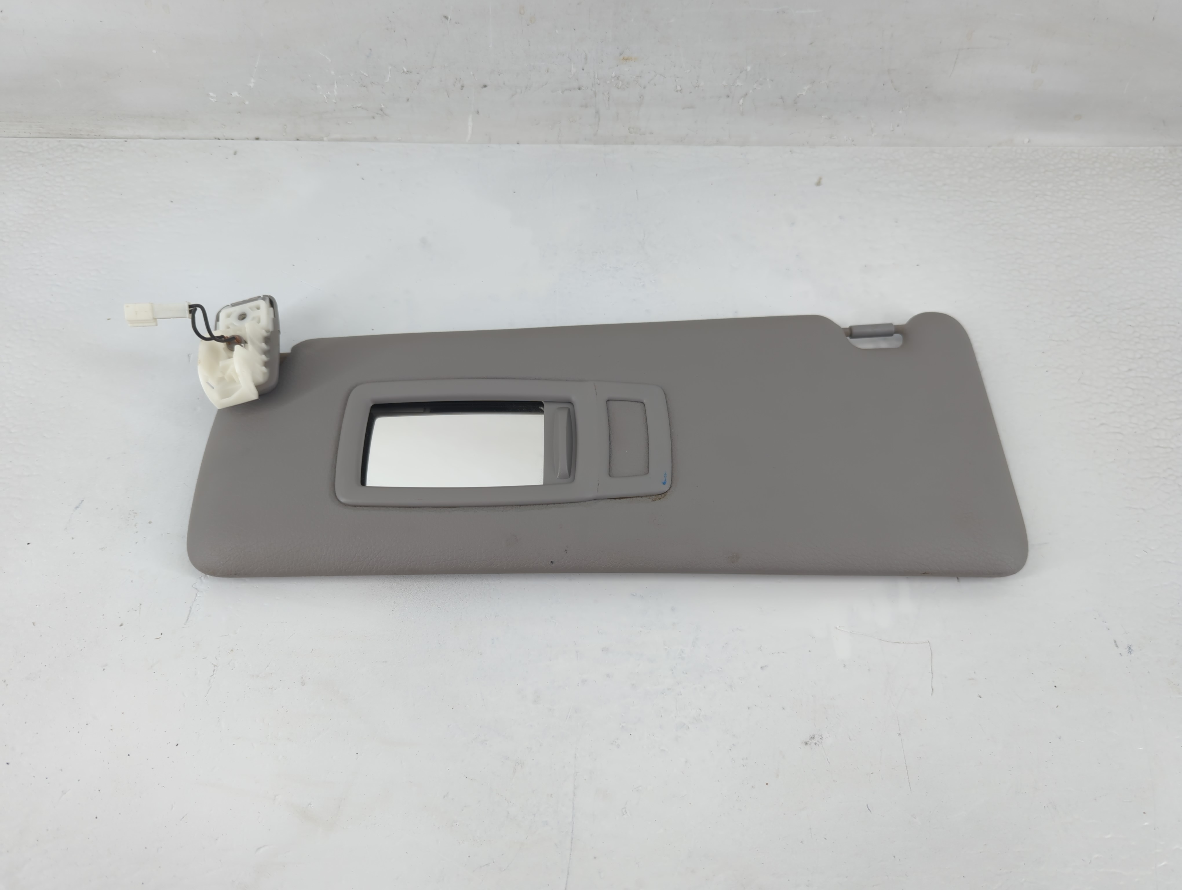 2014-2016 Bmw 428i Driver Sun Visor Mirror Left Sunvisor Grey 1194527 - Oemusedautoparts1.com