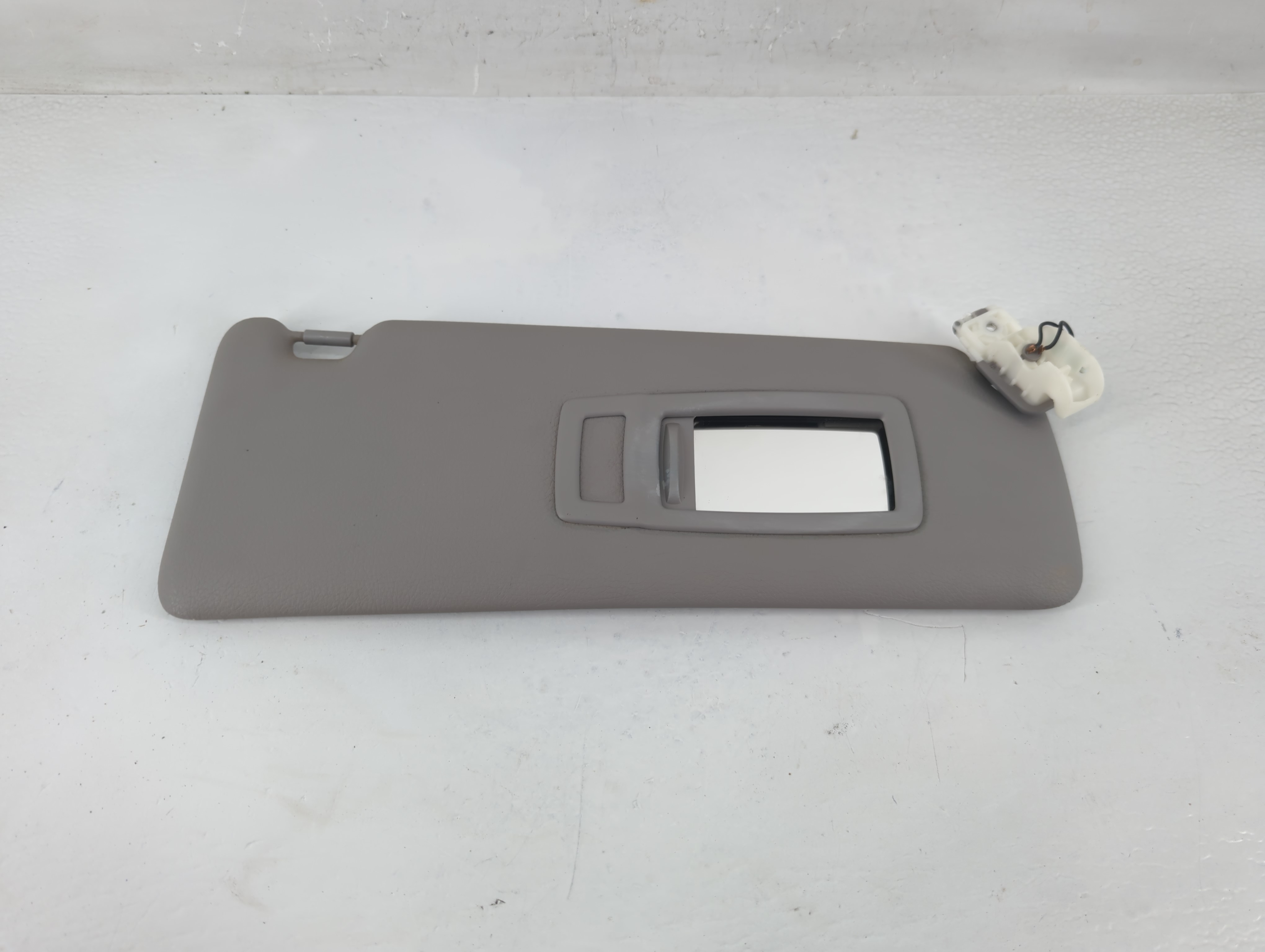 Picture of 2014-2016 Bmw 428i Passenger Sun Visor Mirror Right Sunvisor Grey 1194528