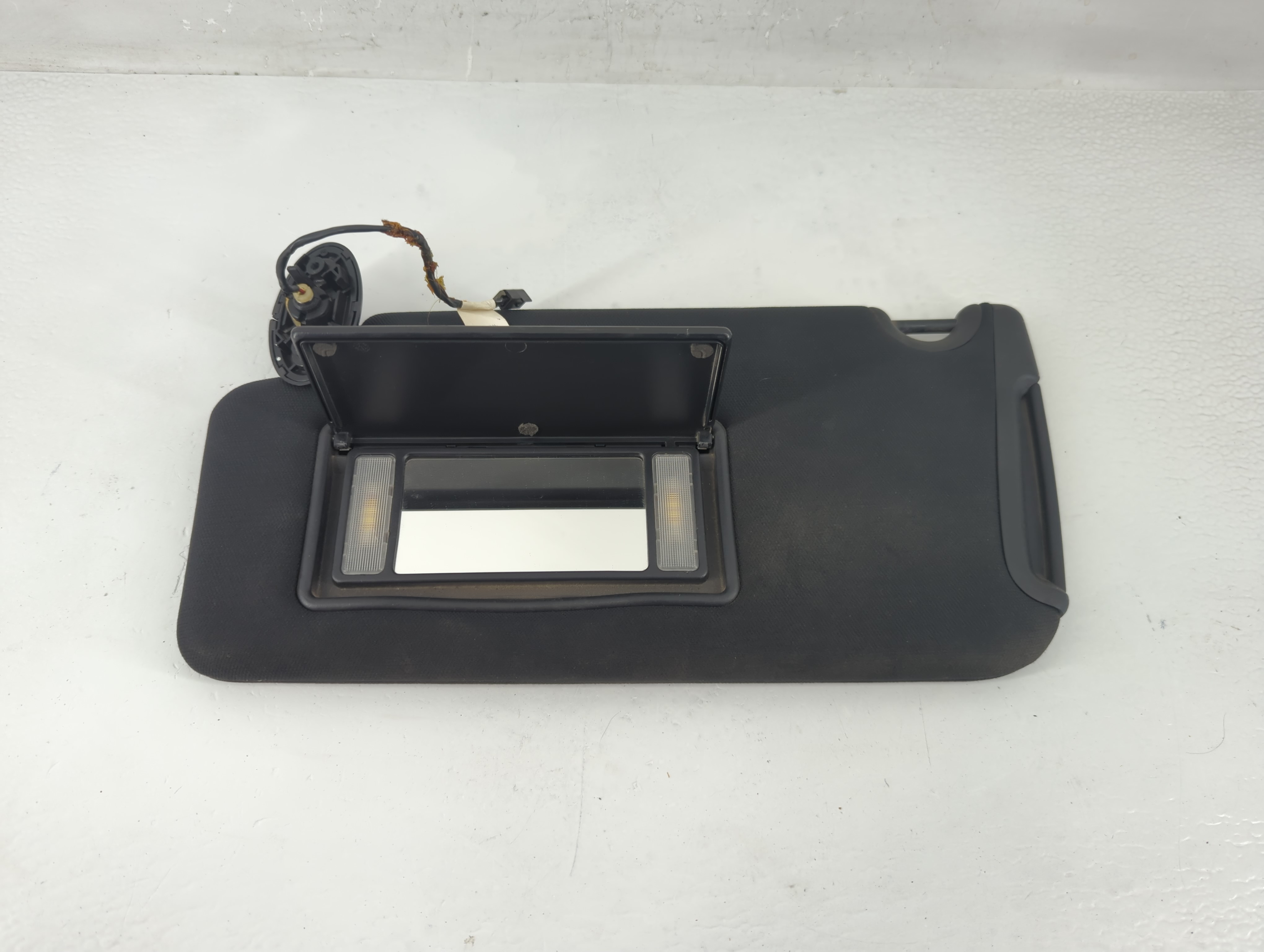 Picture of 2012-2012 Chrysler 300 Passenger Sun Visor Mirror Right Sunvisor Black 1194546
