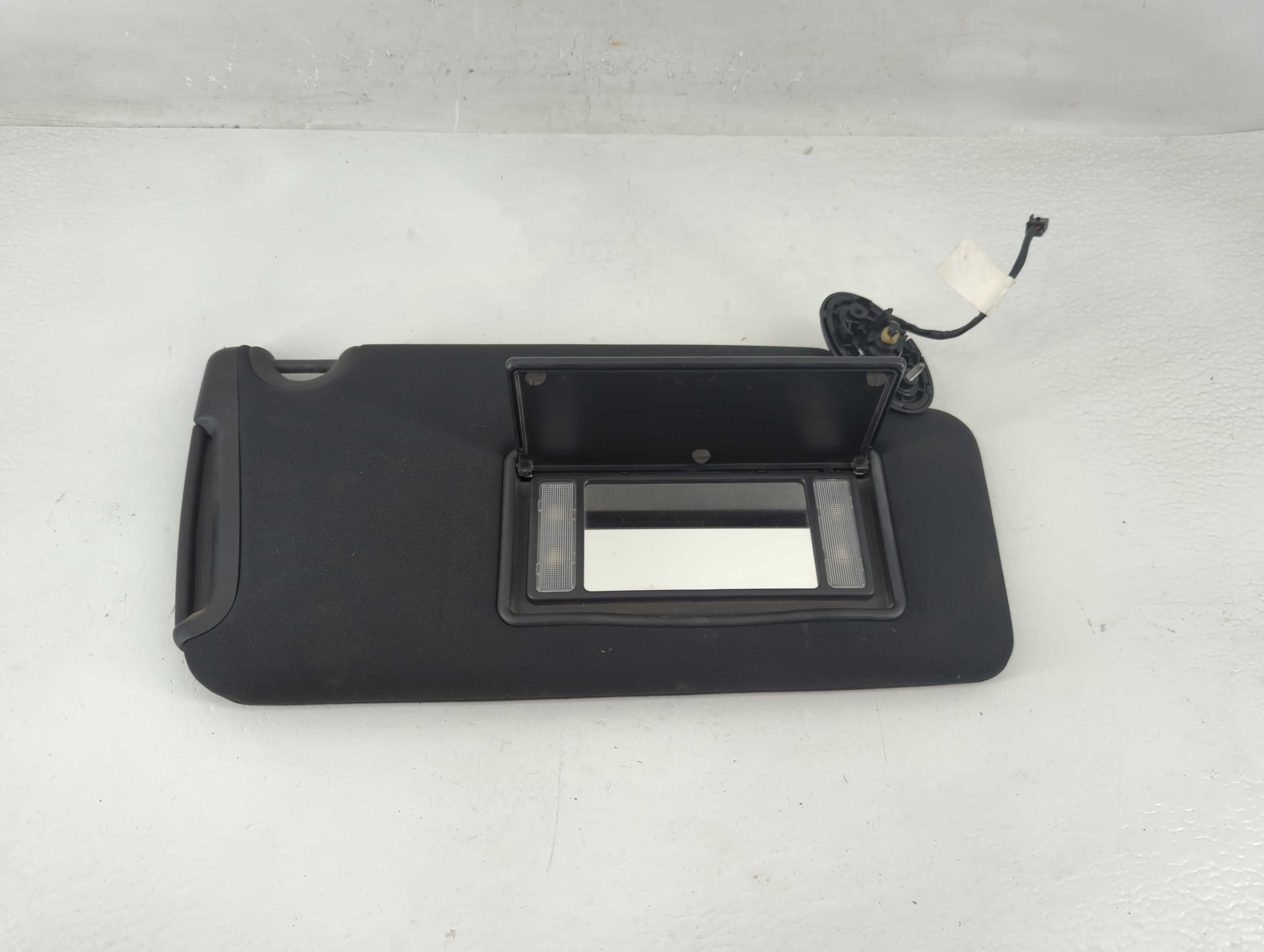 Picture of 2011-2014 Dodge Charger Passenger Sun Visor Mirror Right Sunvisor Black 1194551