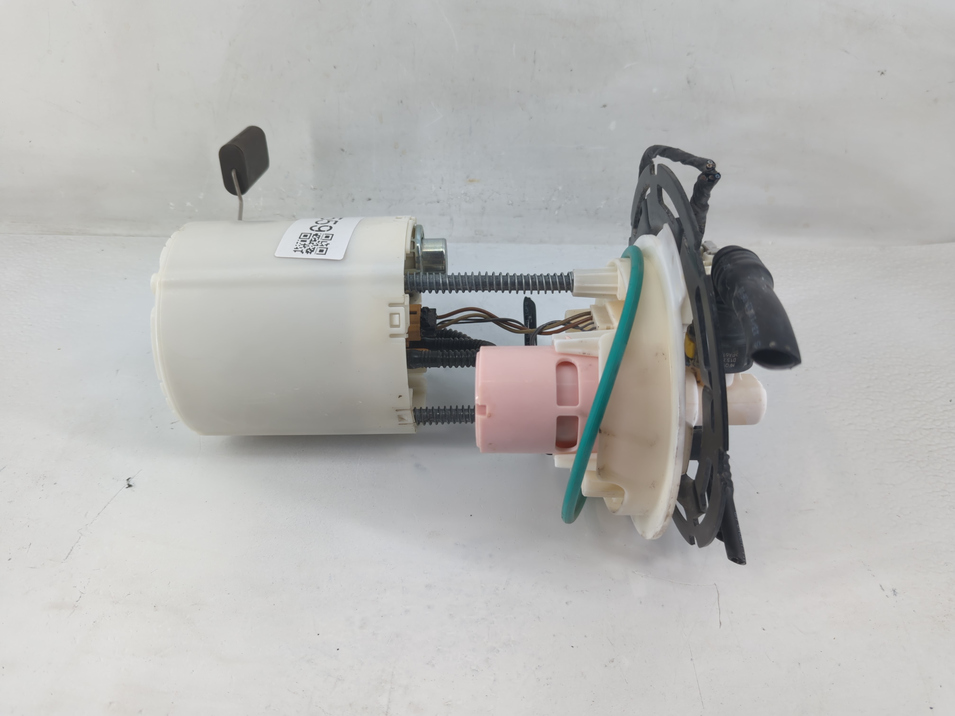 2014-2016 Chevrolet Malibu Electrical Gas Fuel Pump Assembly 1194559 - Oemusedautoparts1.com