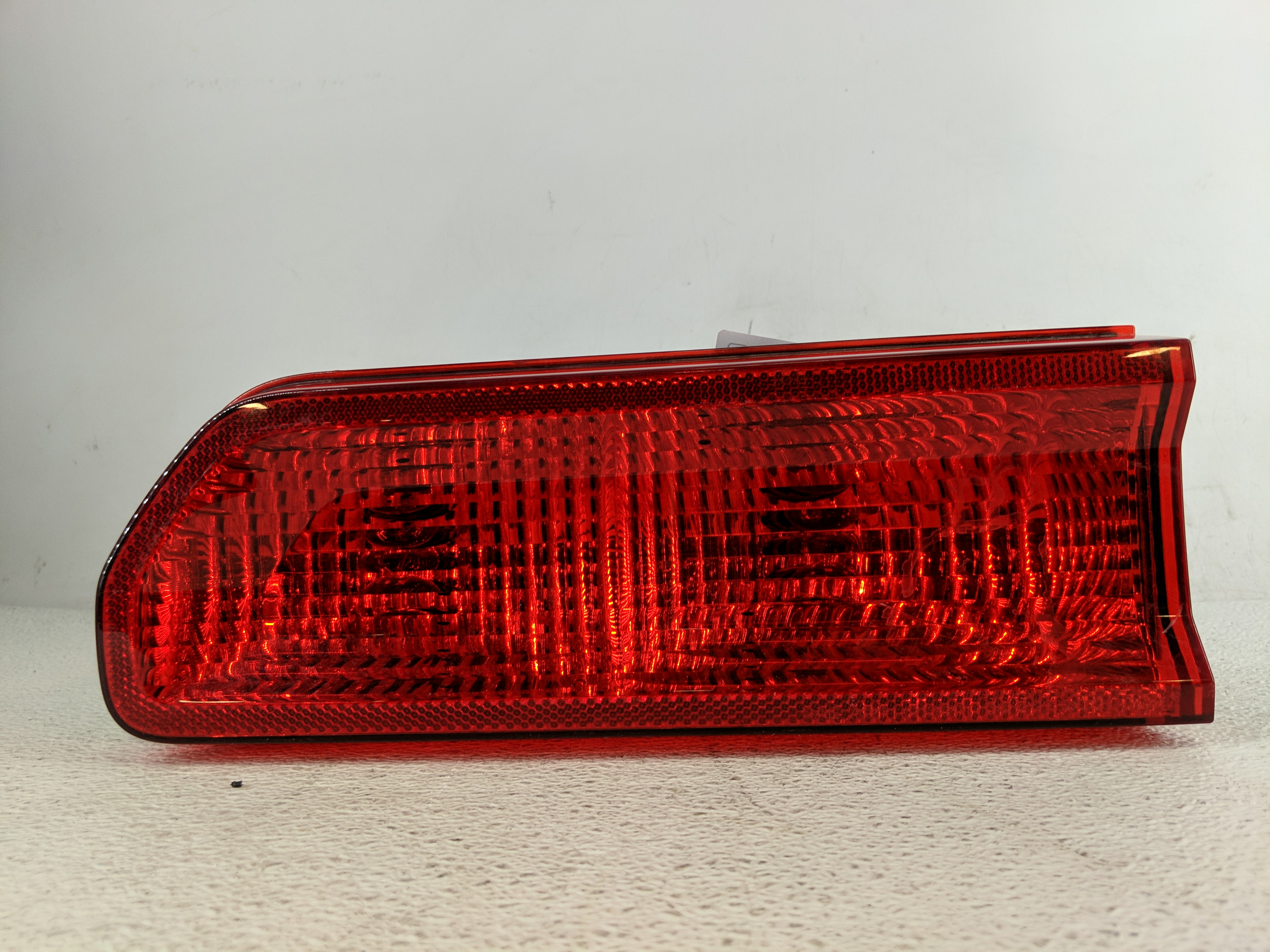 2008-2014 Dodge Challenger Driver Left Side Tail Light Taillight Oem 1194567 - Oemusedautoparts1.com