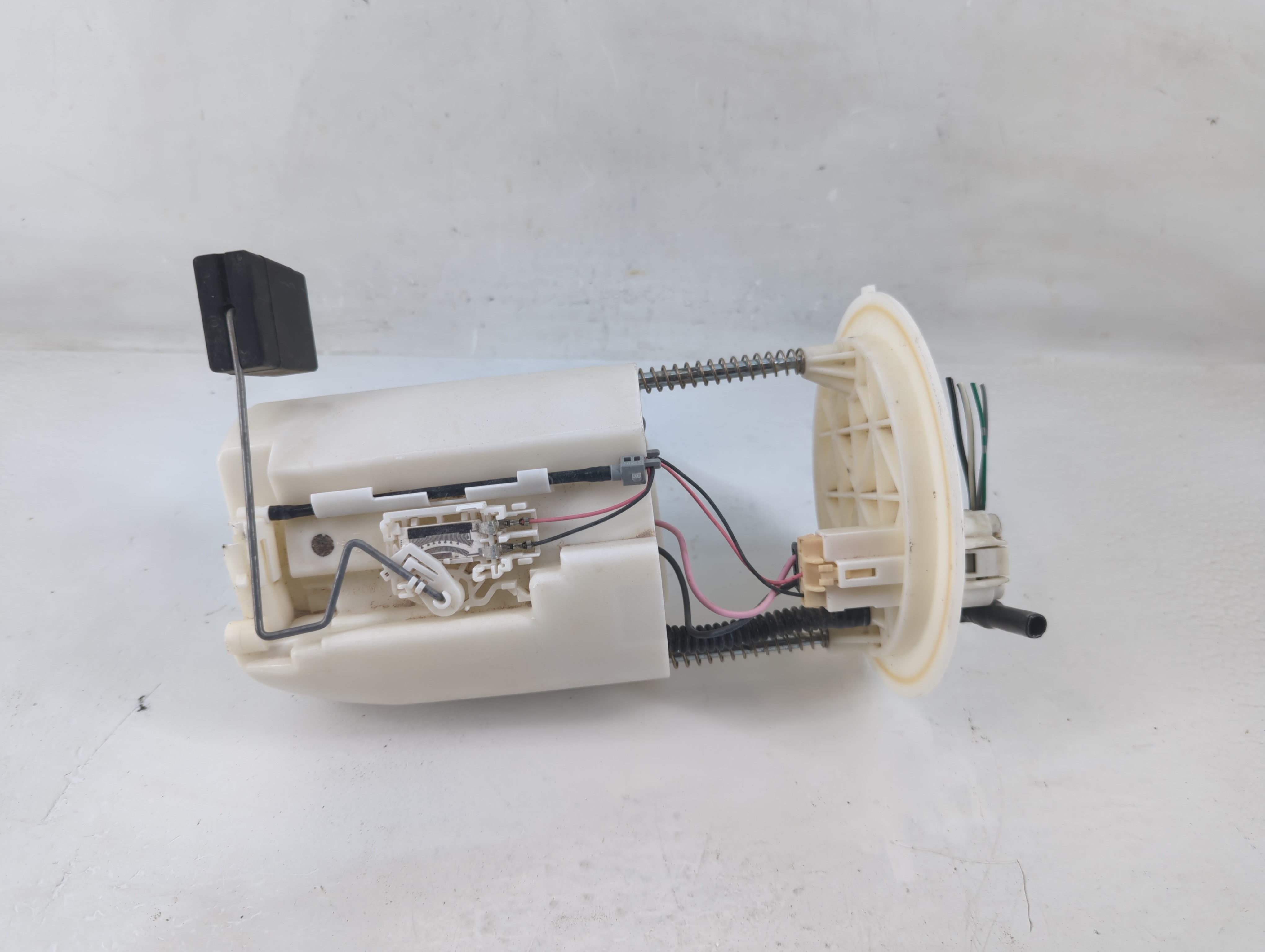 2011-2016 Toyota Sienna Electrical Gas Fuel Pump Assembly 1194578 - Oemusedautoparts1.com
