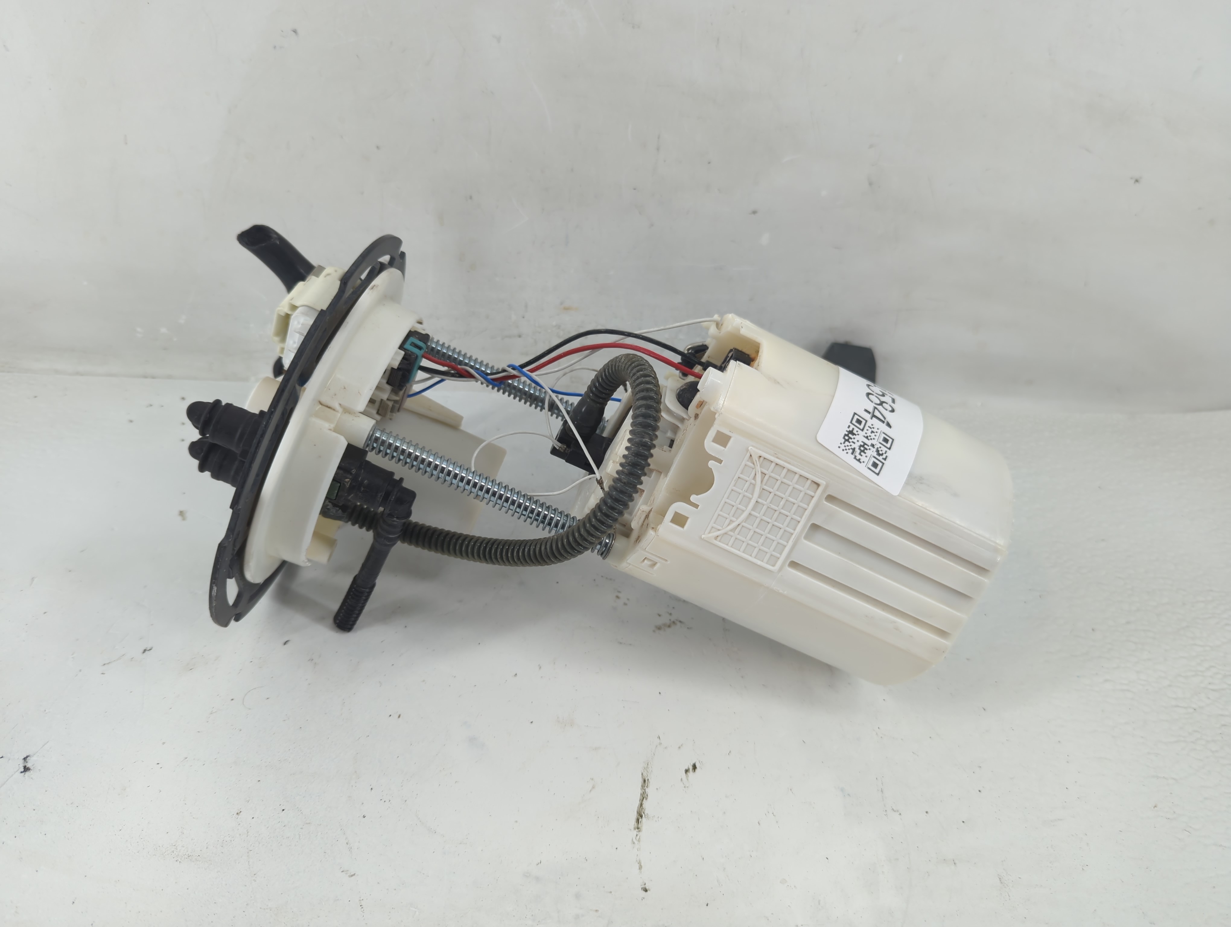 2016-2022 Chevrolet Spark Electrical Gas Fuel Pump Assembly 1194584 - Oemusedautoparts1.com