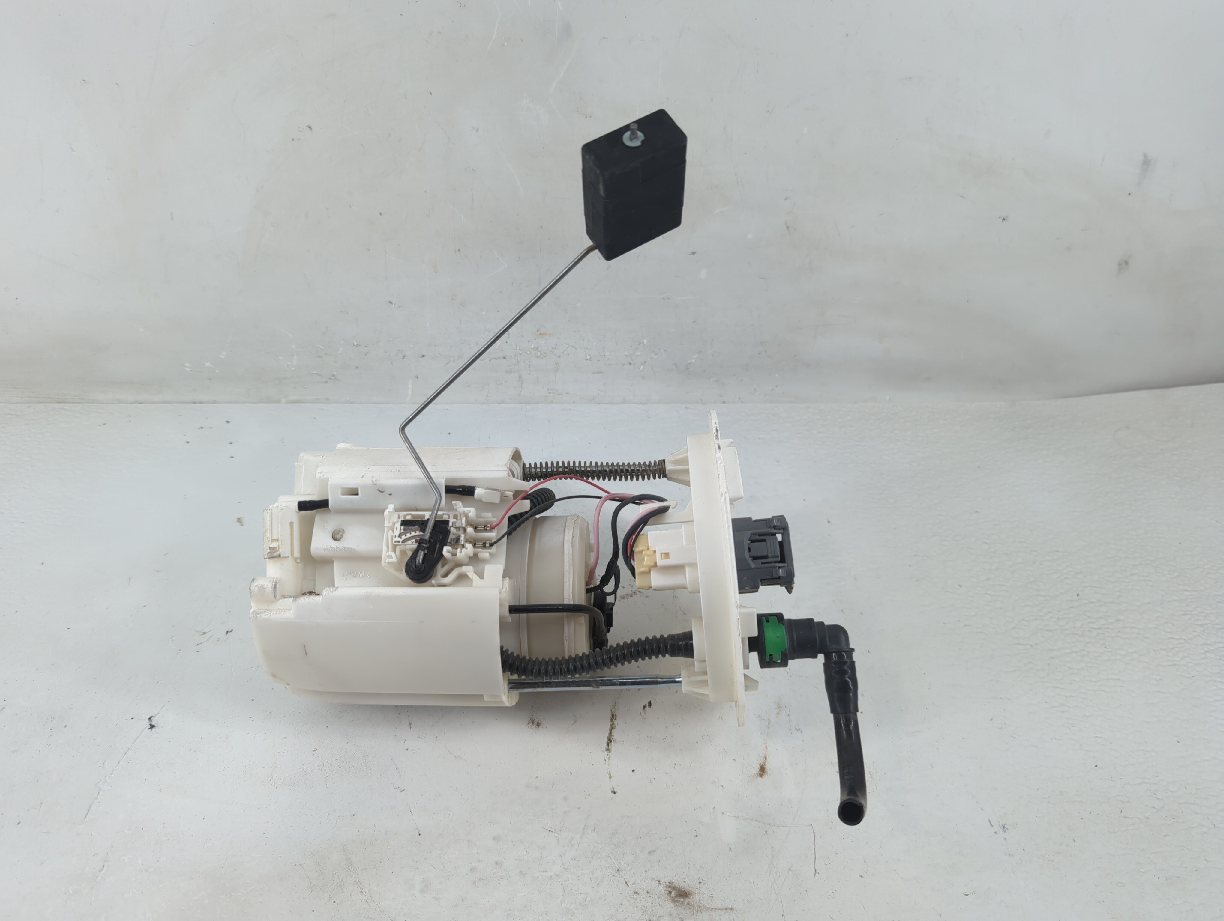 2013-2020 Ford Fusion Electrical Gas Fuel Pump Assembly 1194586 - Oemusedautoparts1.com