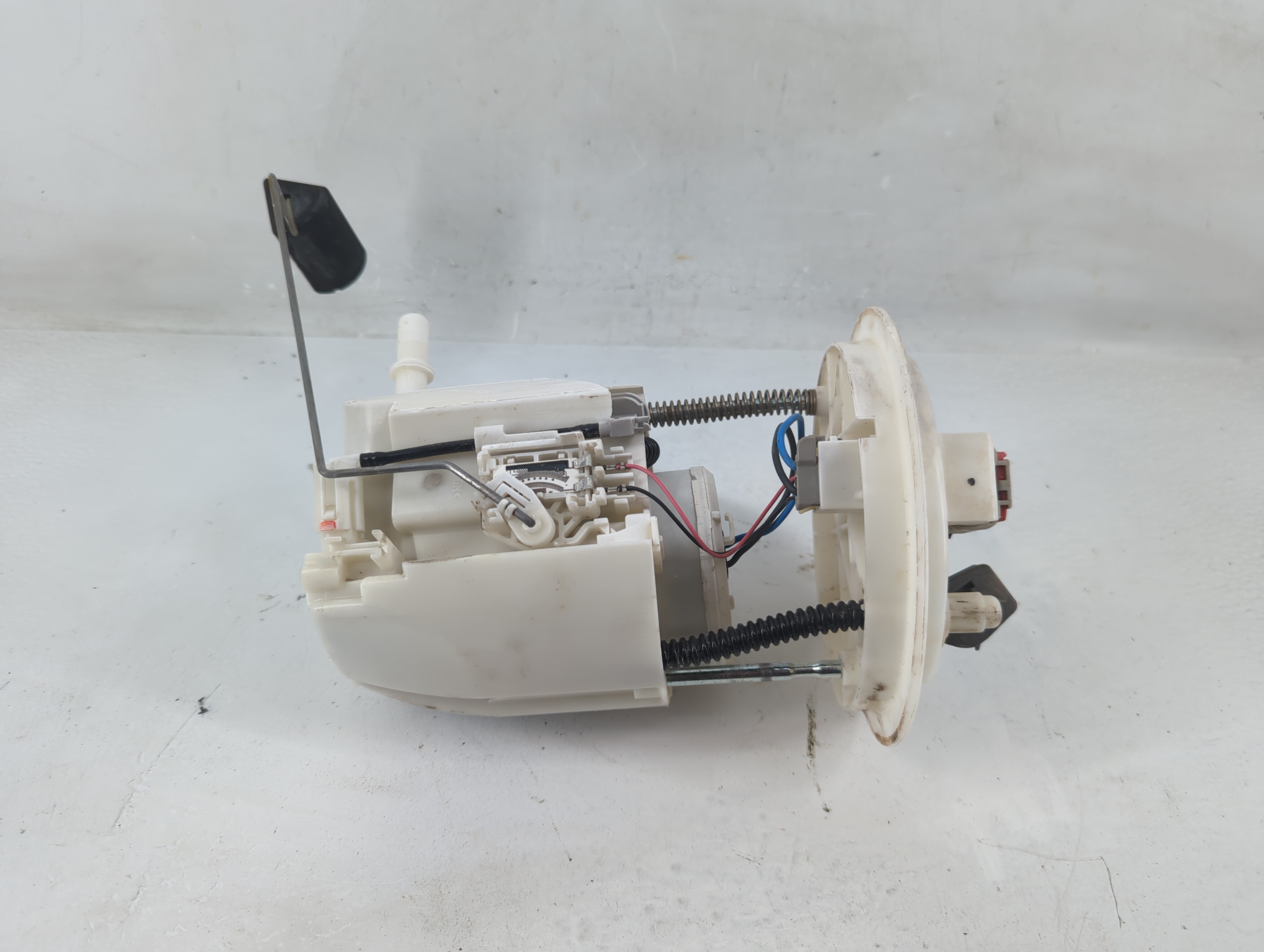 2010-2018 Jeep Wrangler Electrical Gas Fuel Pump Assembly 1194588 - Oemusedautoparts1.com