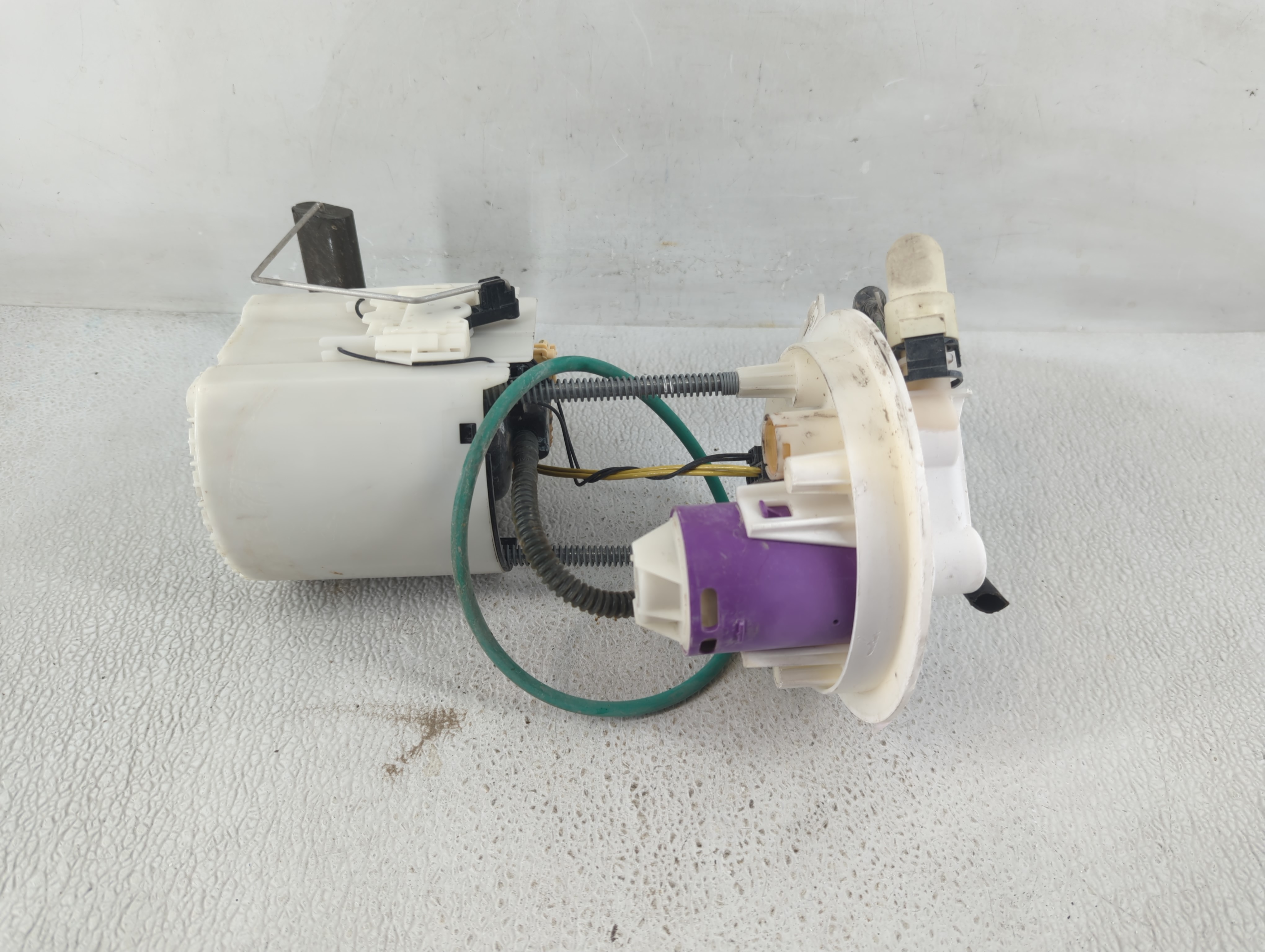 2017-2020 Cadillac Xt5 Electrical Gas Fuel Pump Assembly 1194604 - Oemusedautoparts1.com