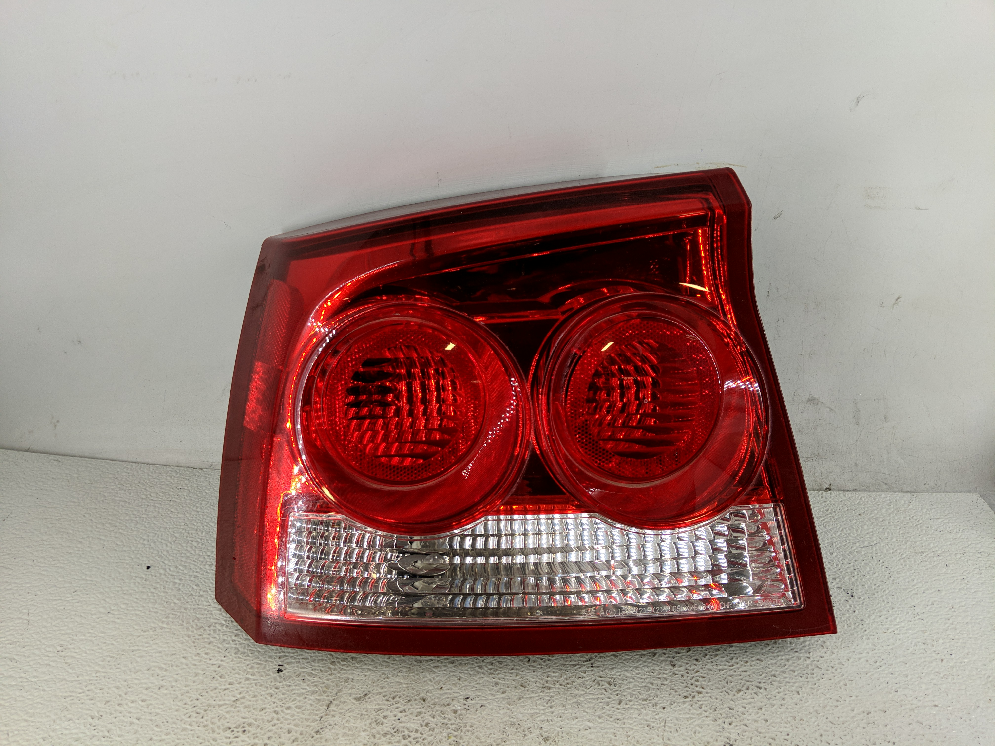 2009-2010 Dodge Charger Driver Left Side Tail Light Taillight Oem 1194610 - Oemusedautoparts1.com