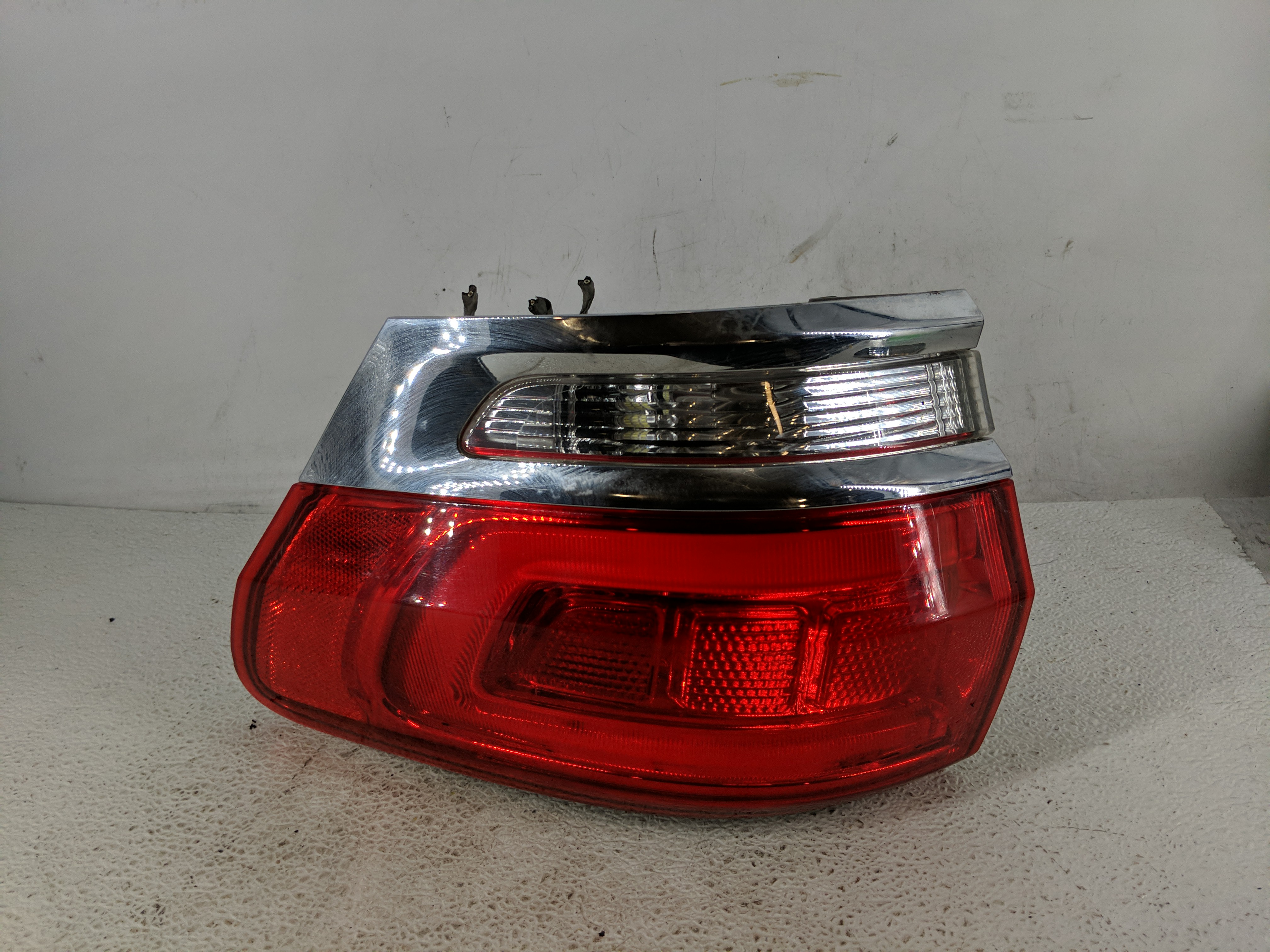 2014 Jeep Grand Cherokee Passenger Right Side Tail Light Taillight Oem 1194615 - Oemusedautoparts1.com