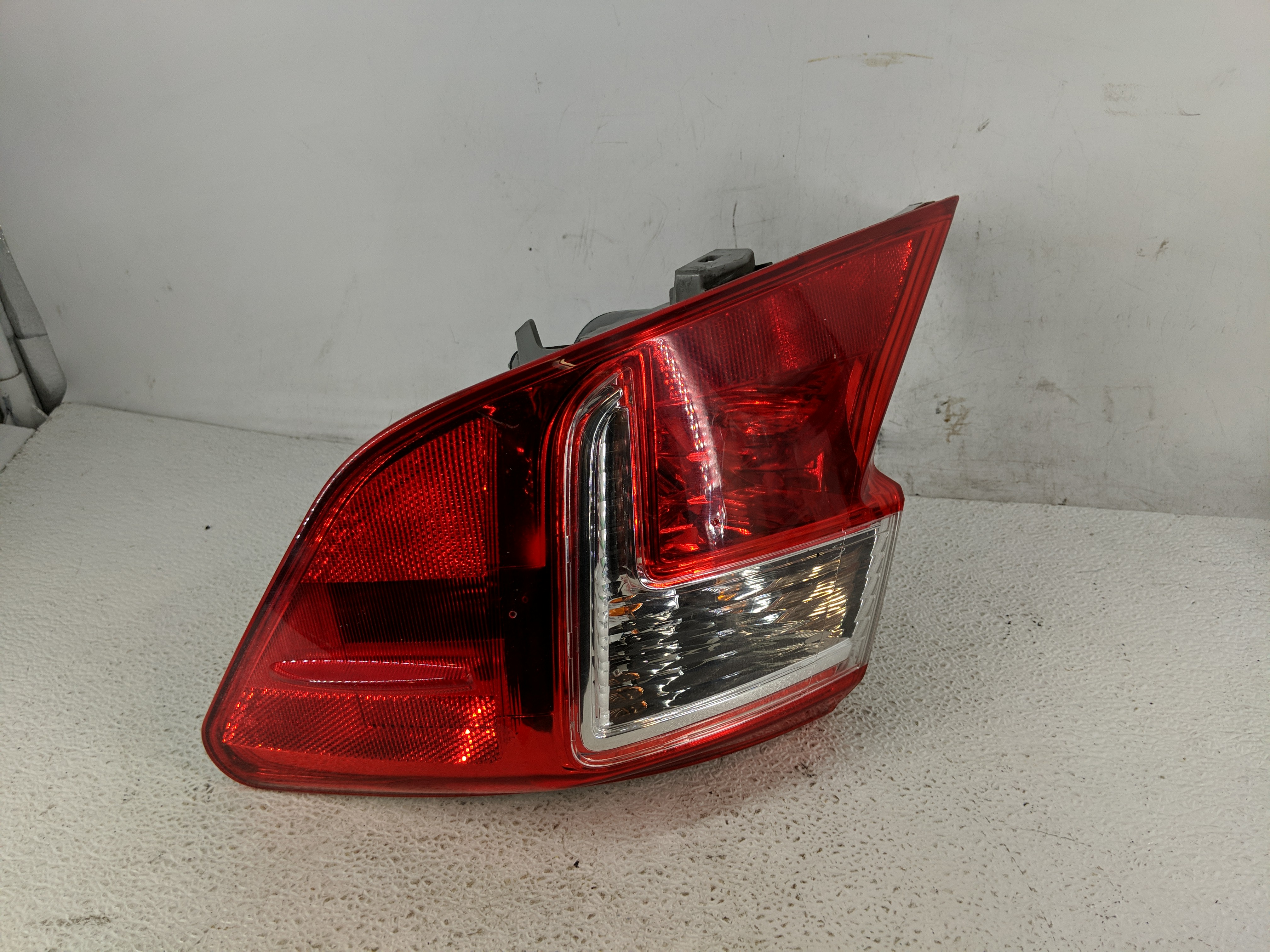 2012-2014 Toyota Camry Passenger Right Side Tail Light Taillight Oem 1194617 - Oemusedautoparts1.com