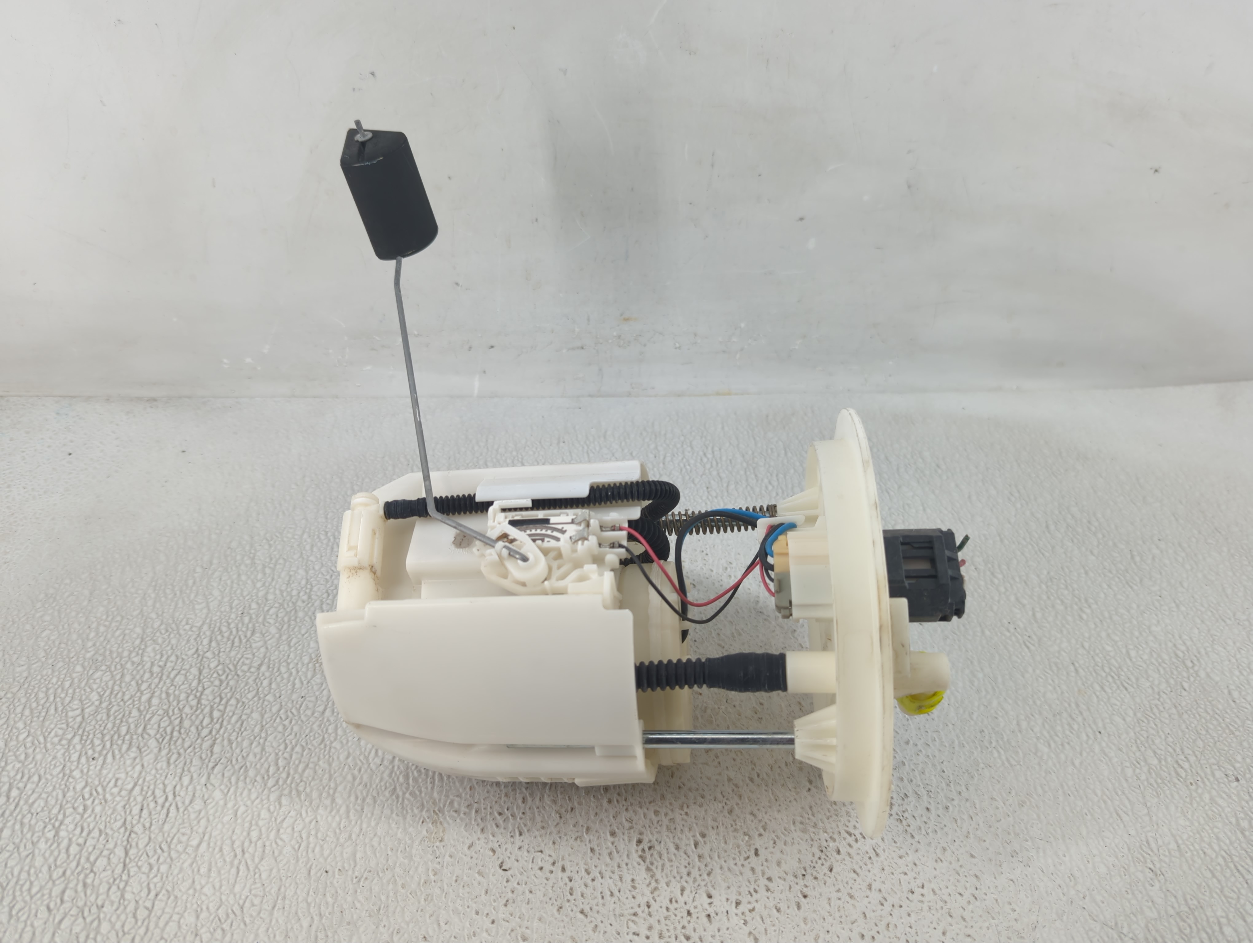 2014-2018 Mazda 3 Electrical Gas Fuel Pump Assembly 1194621 - Oemusedautoparts1.com
