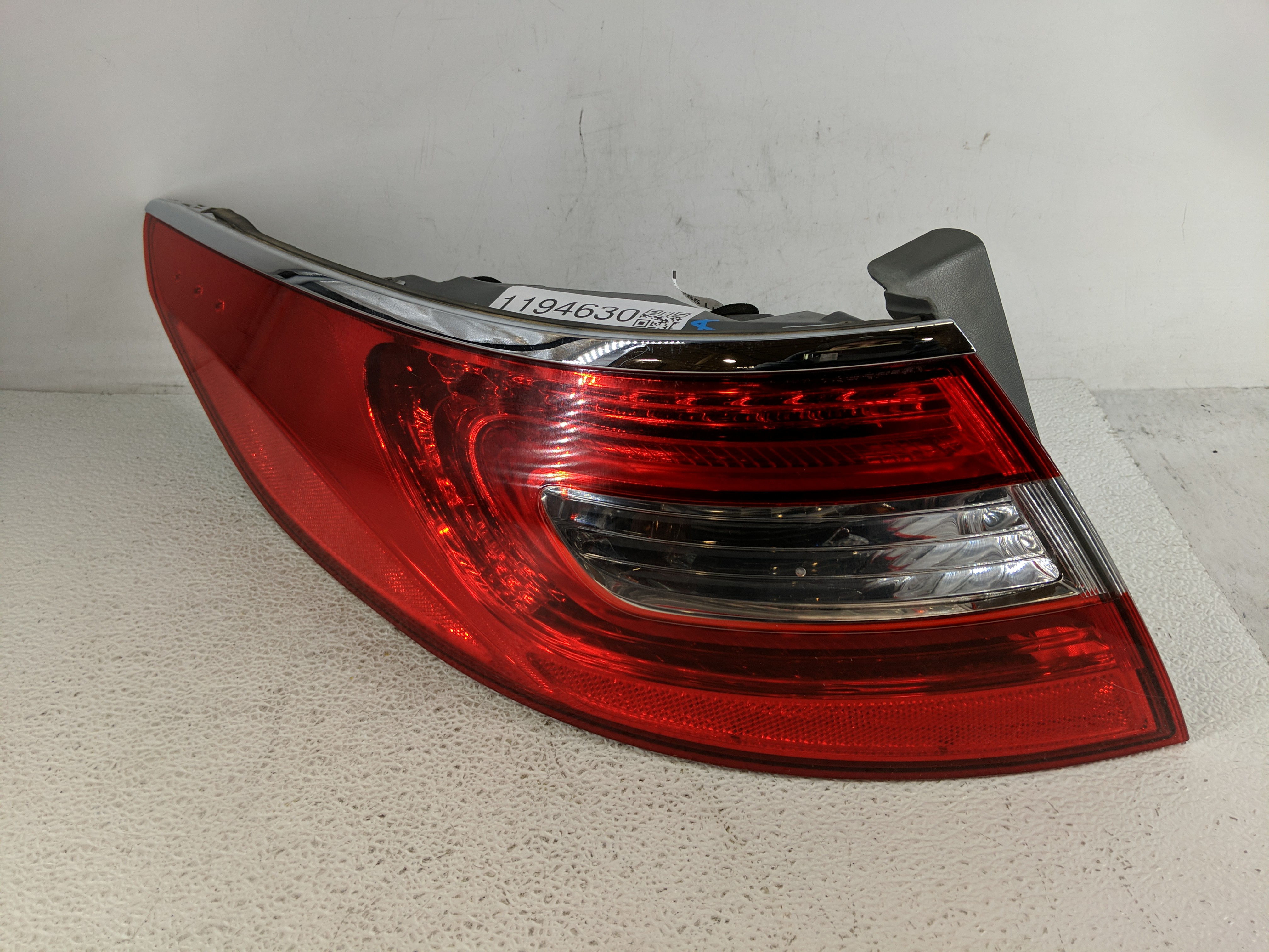 2012-2017 Hyundai Azera Driver Left Side Tail Light Taillight Oem 1194630 - Oemusedautoparts1.com