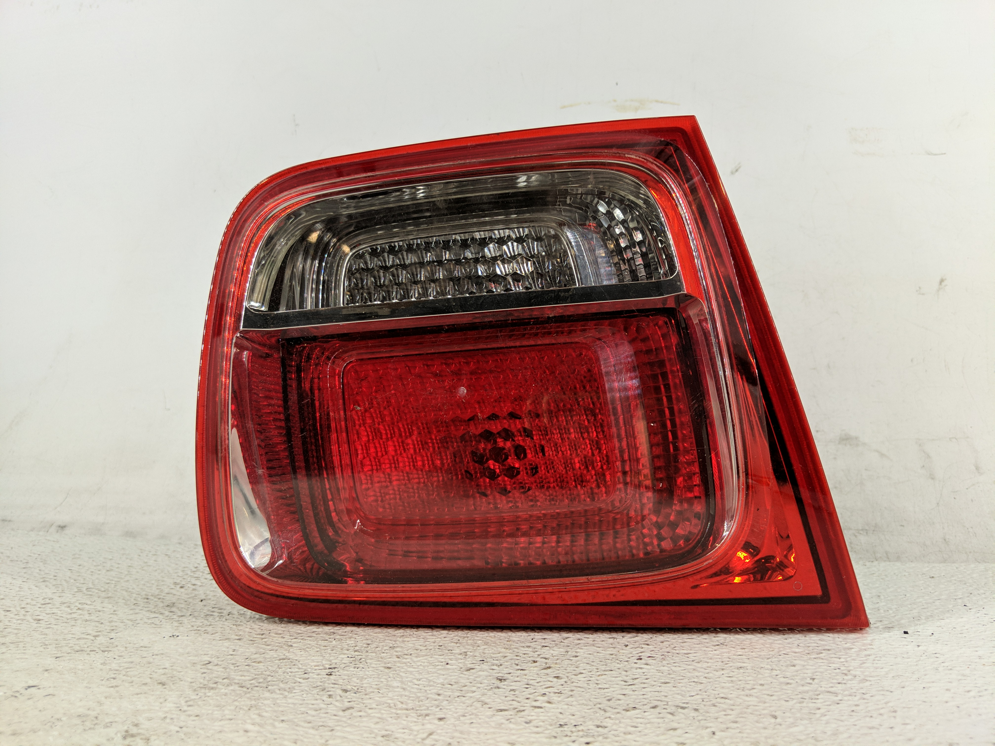 2013-2016 Chevrolet Malibu Driver Left Side Tail Light Taillight Oem 1194636 - Oemusedautoparts1.com