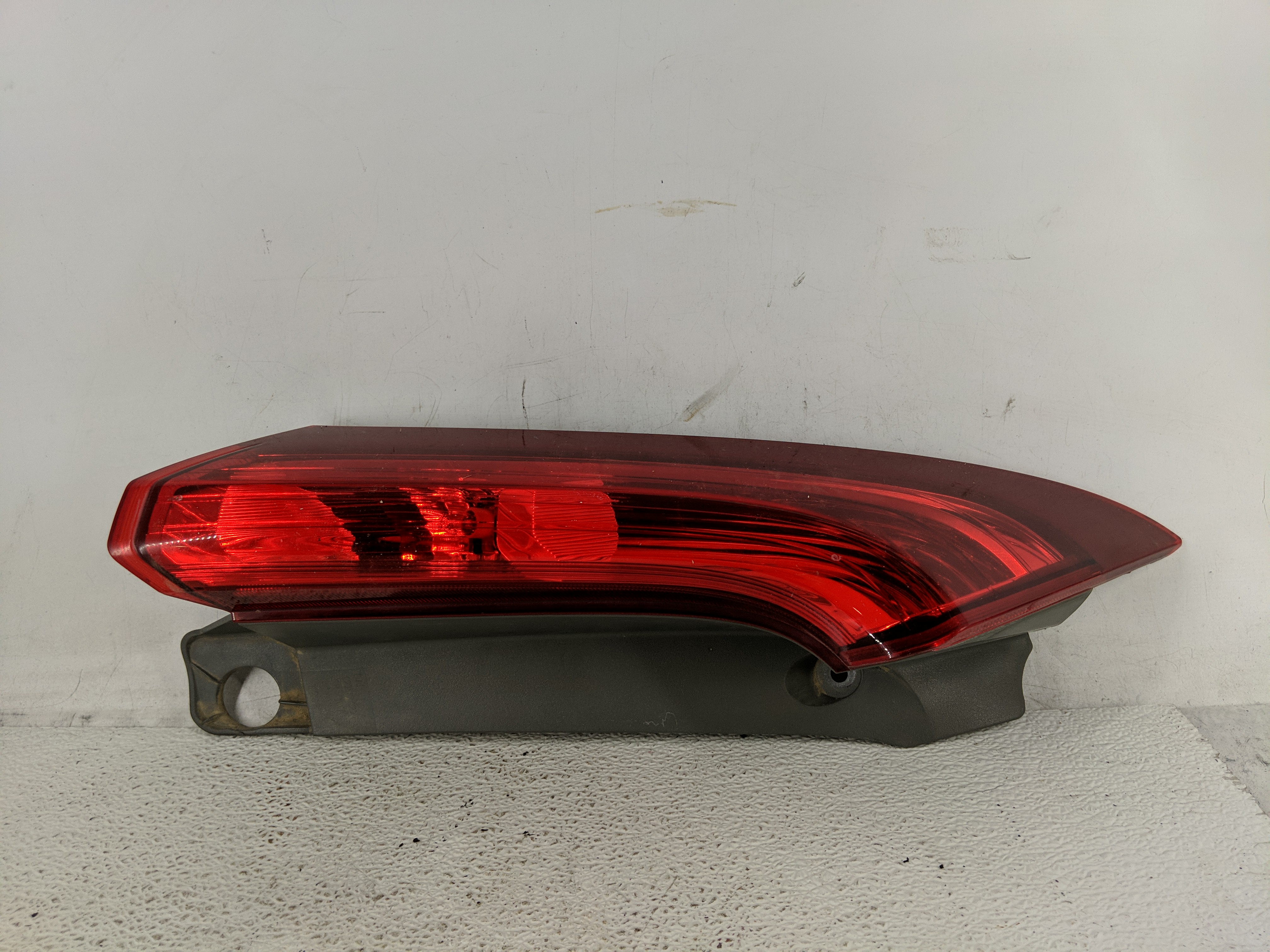2012-2014 Honda Cr-v Driver Left Side Tail Light Taillight Oem 1194639 - Oemusedautoparts1.com