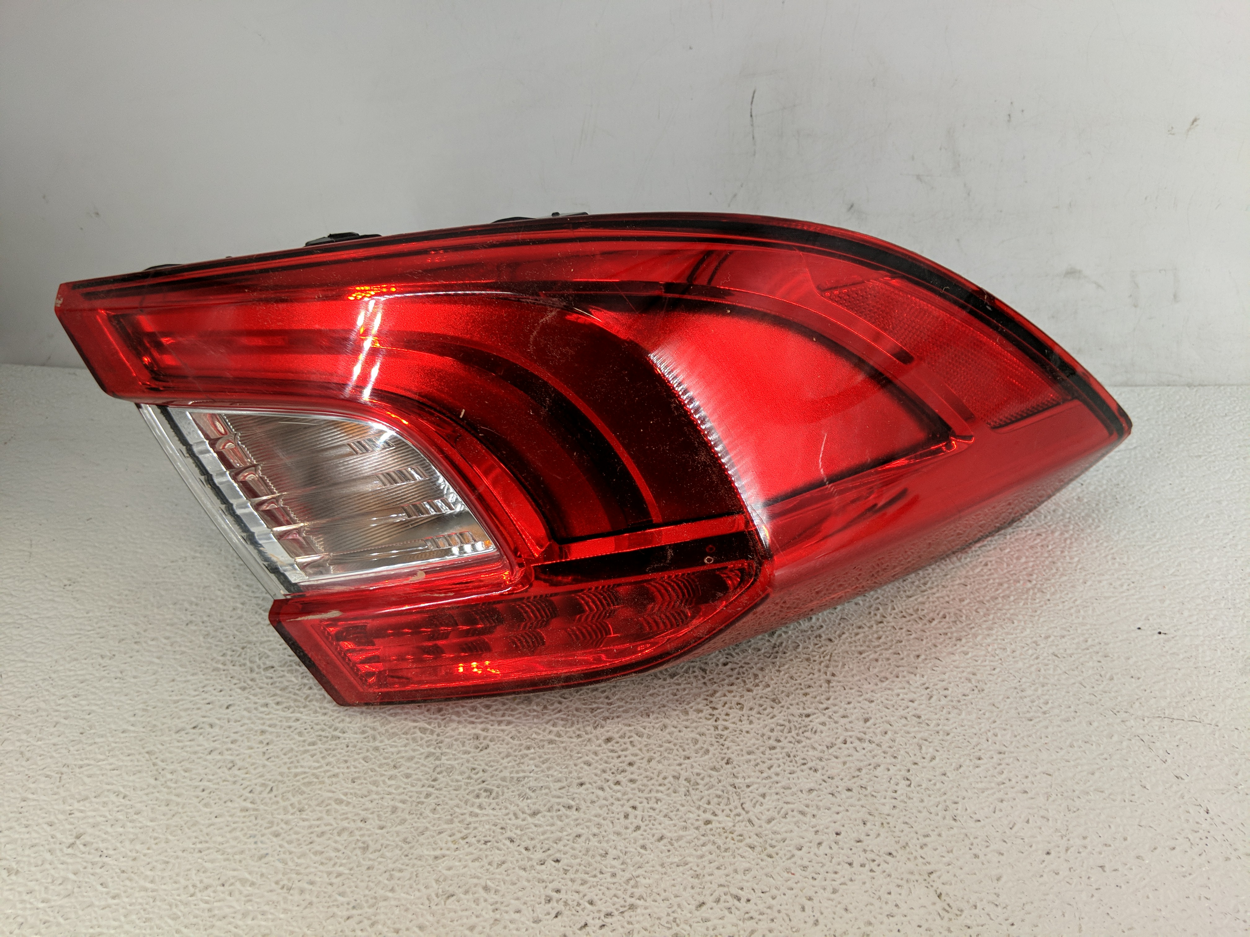 Picture of 2018-2022 Honda Accord Driver Left Side Tail Light Taillight Oem 1194648