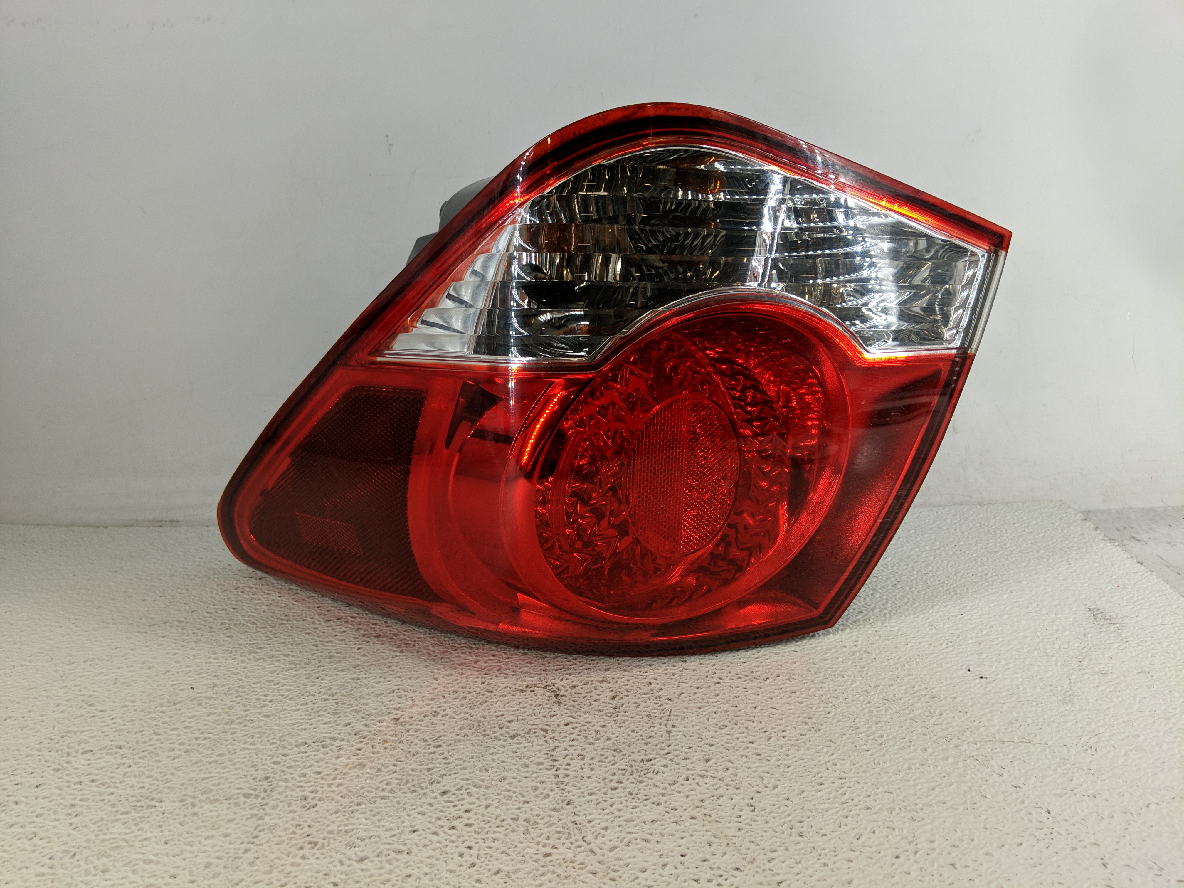 Picture of 2016-2016 Chevrolet Cruze Passenger Right Side Tail Light Taillight Oem 1194655