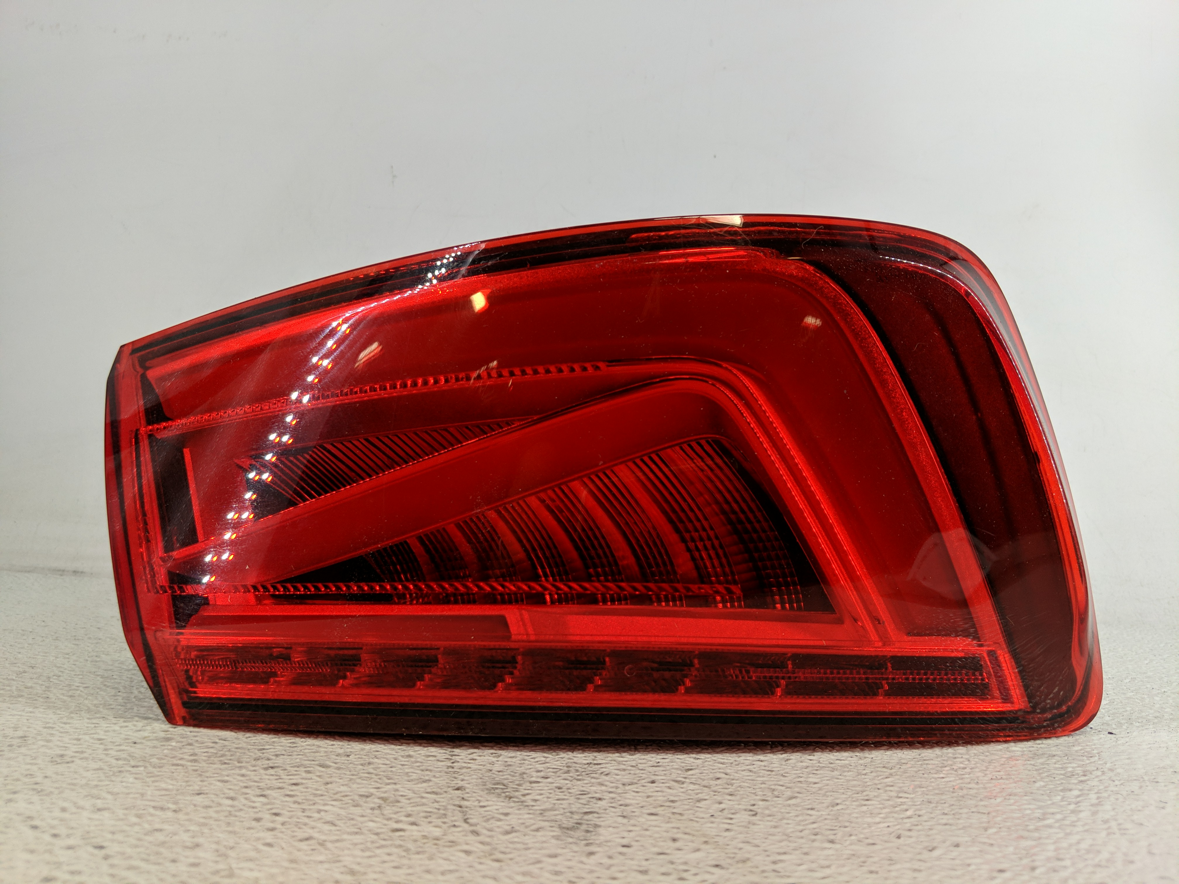 Picture of 2015-2016 Audi A3 Passenger Right Side Tail Light Taillight Oem 1194656
