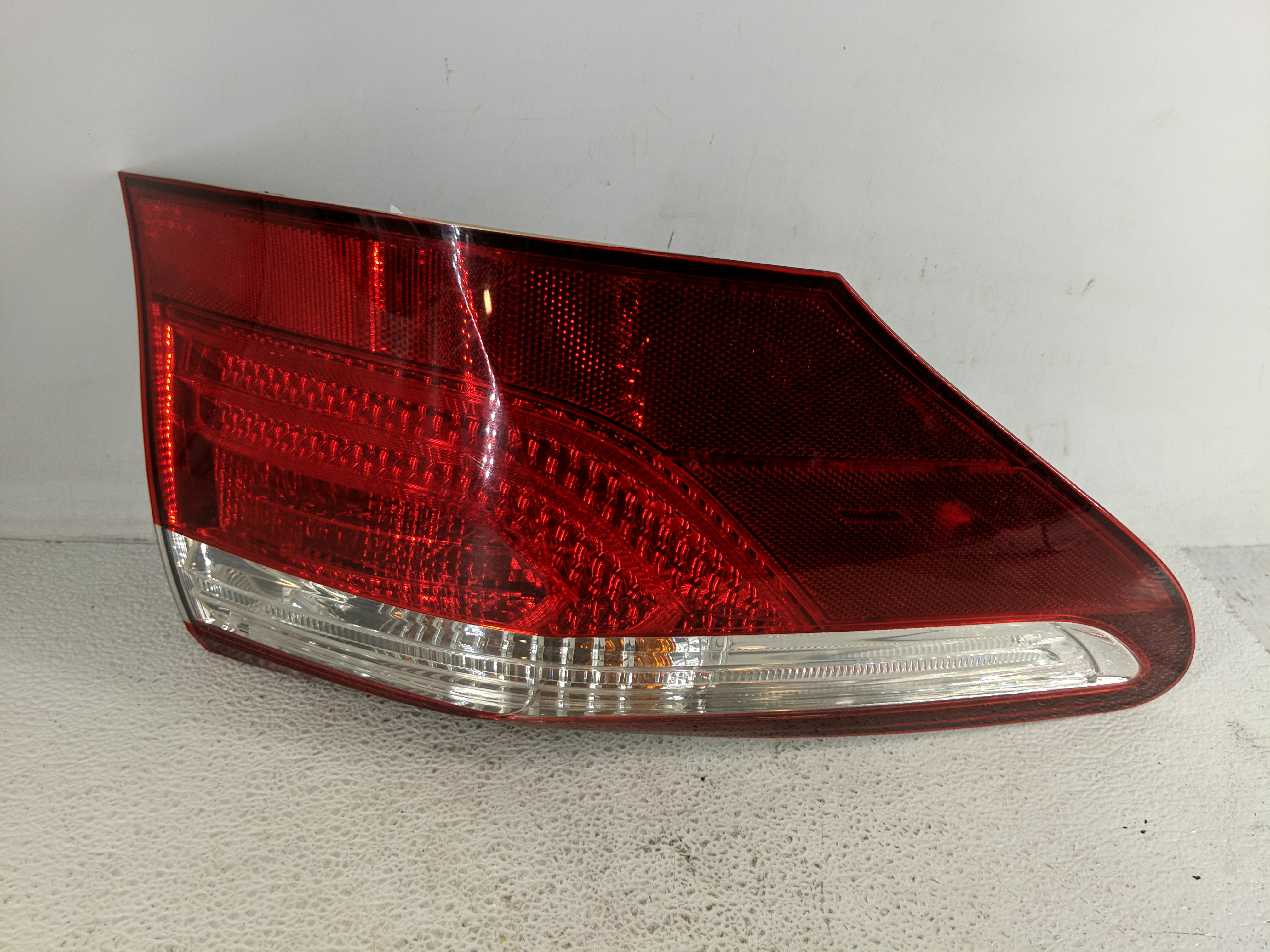 Picture of 2007-2009 Lexus Ls460 Driver Left Side Tail Light Taillight Oem 1194674