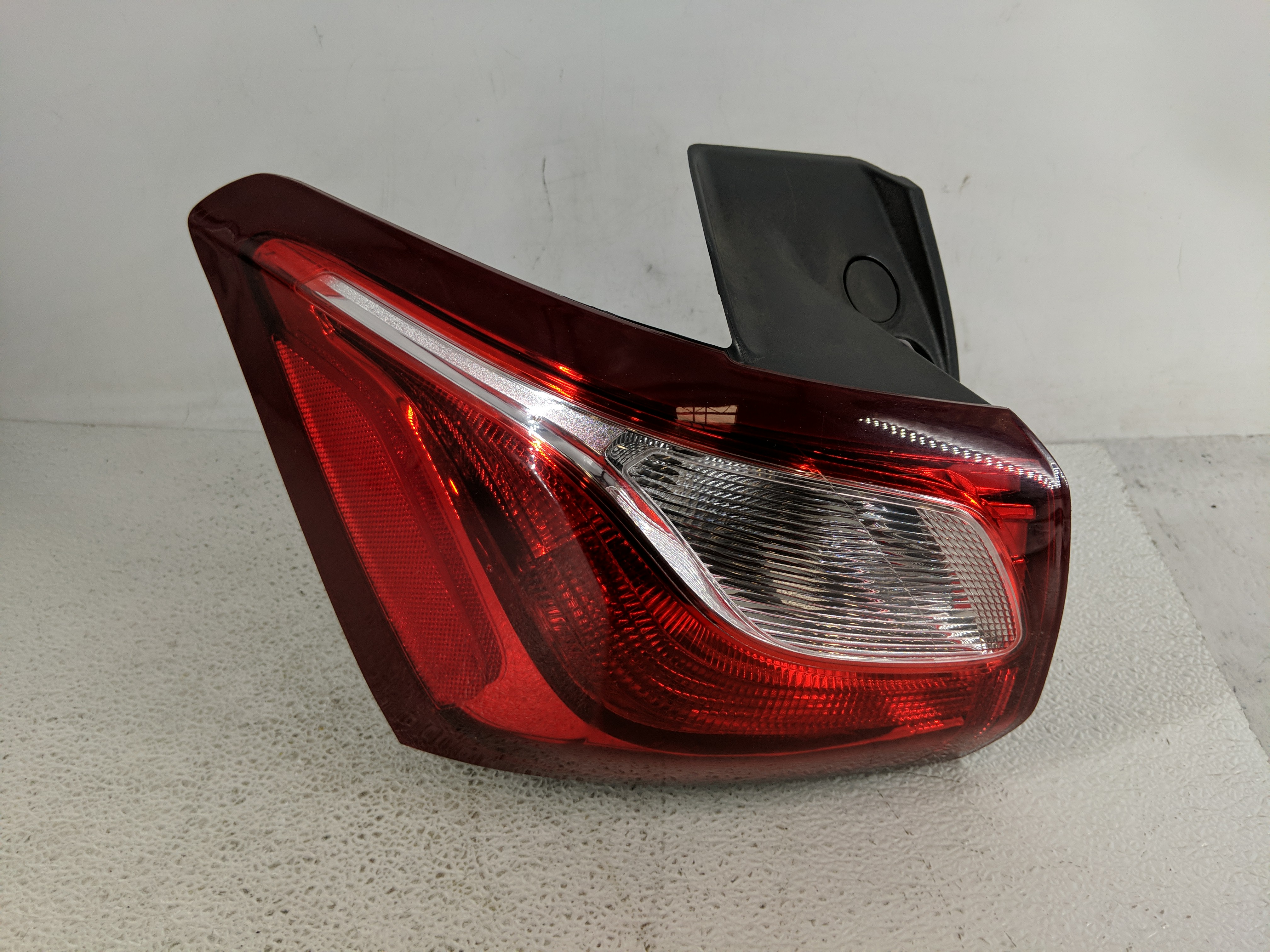 Picture of 2018 Chevrolet Equinox Passenger Right Side Tail Light Taillight Oem 1194687