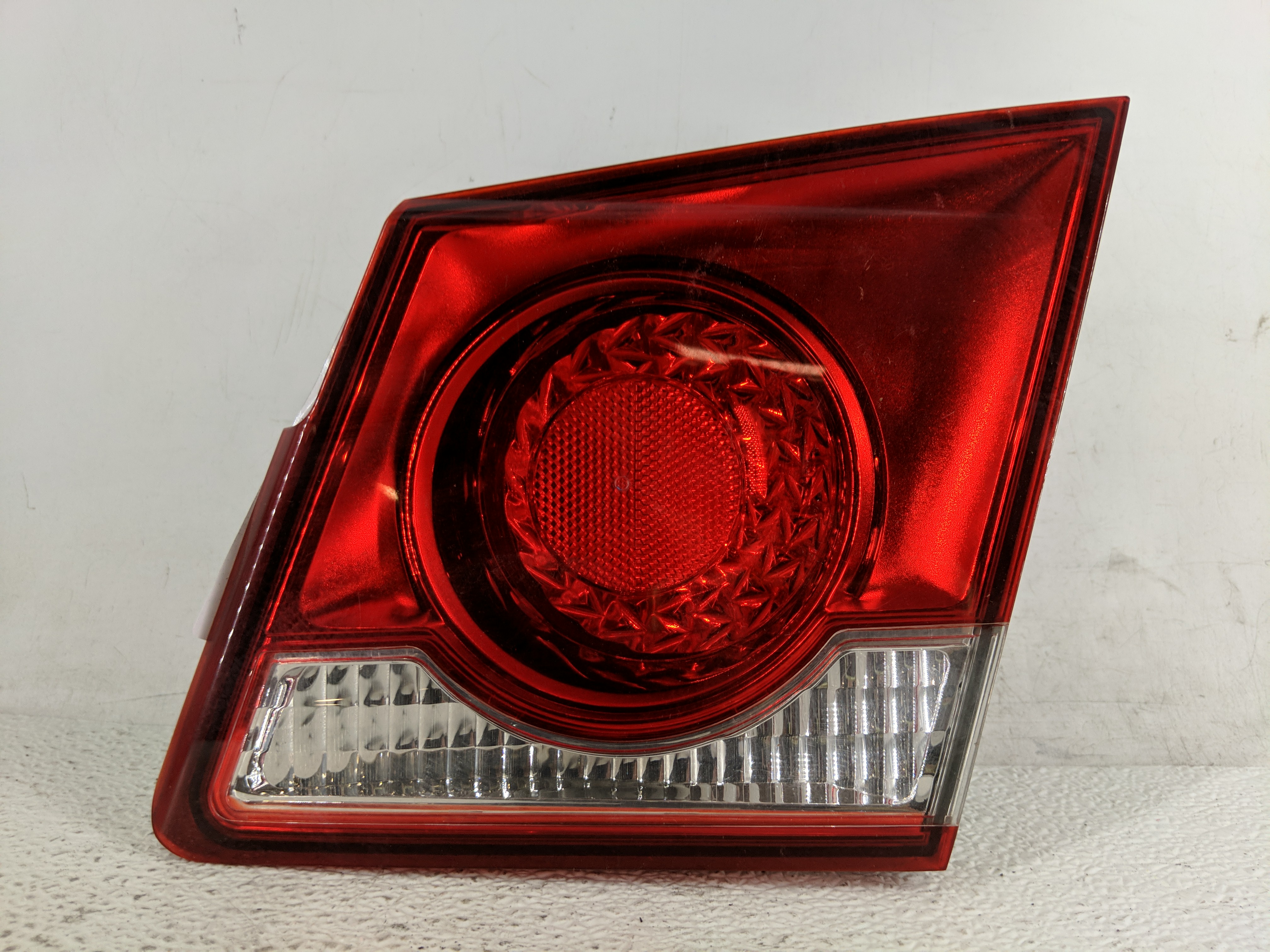 Picture of 2011-2016 Chevrolet Cruze Passenger Right Side Tail Light Taillight Oem 1194690