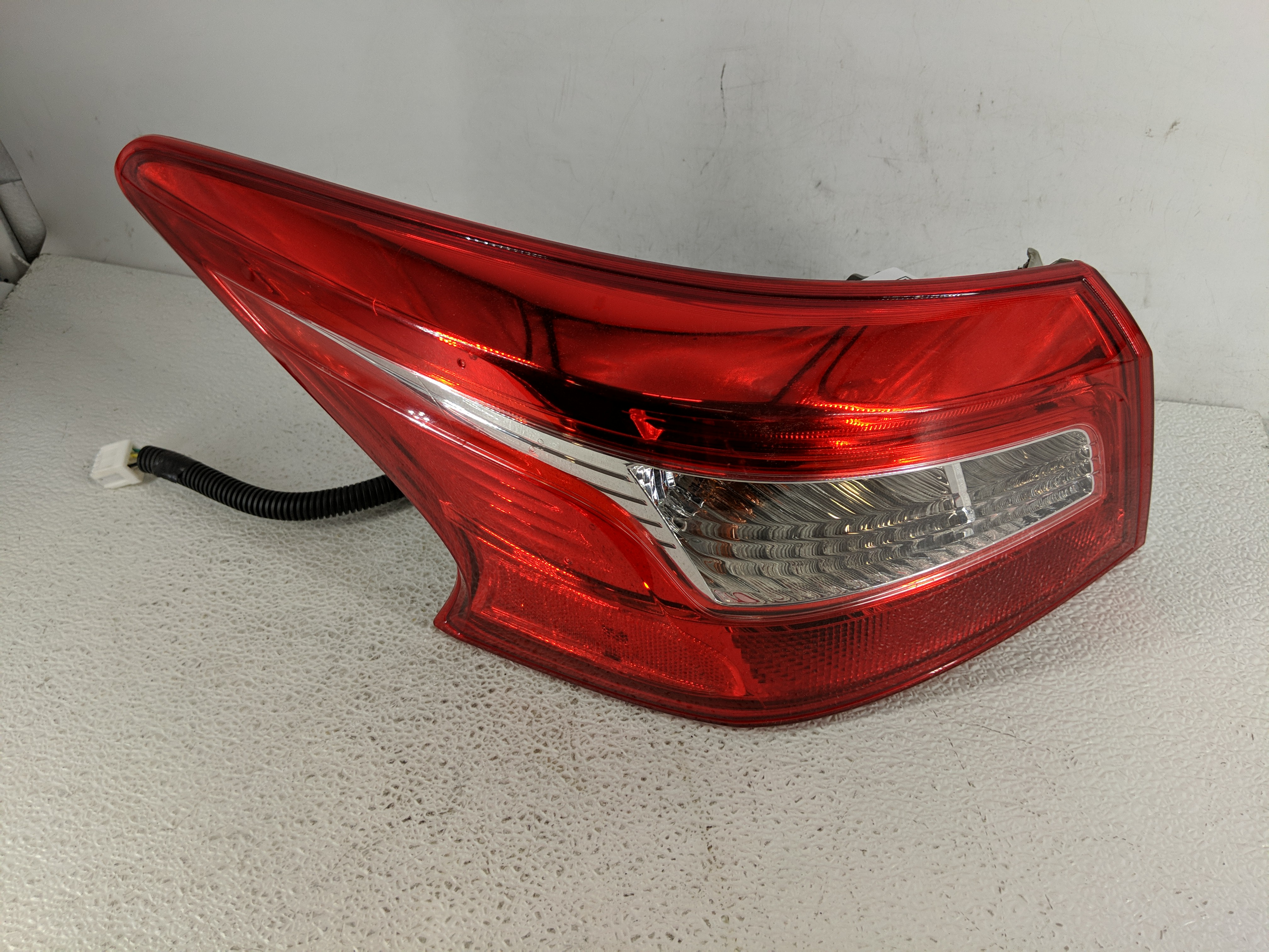 2016-2019 Nissan Sentra Driver Left Side Tail Light Taillight Oem 1194699 - Oemusedautoparts1.com