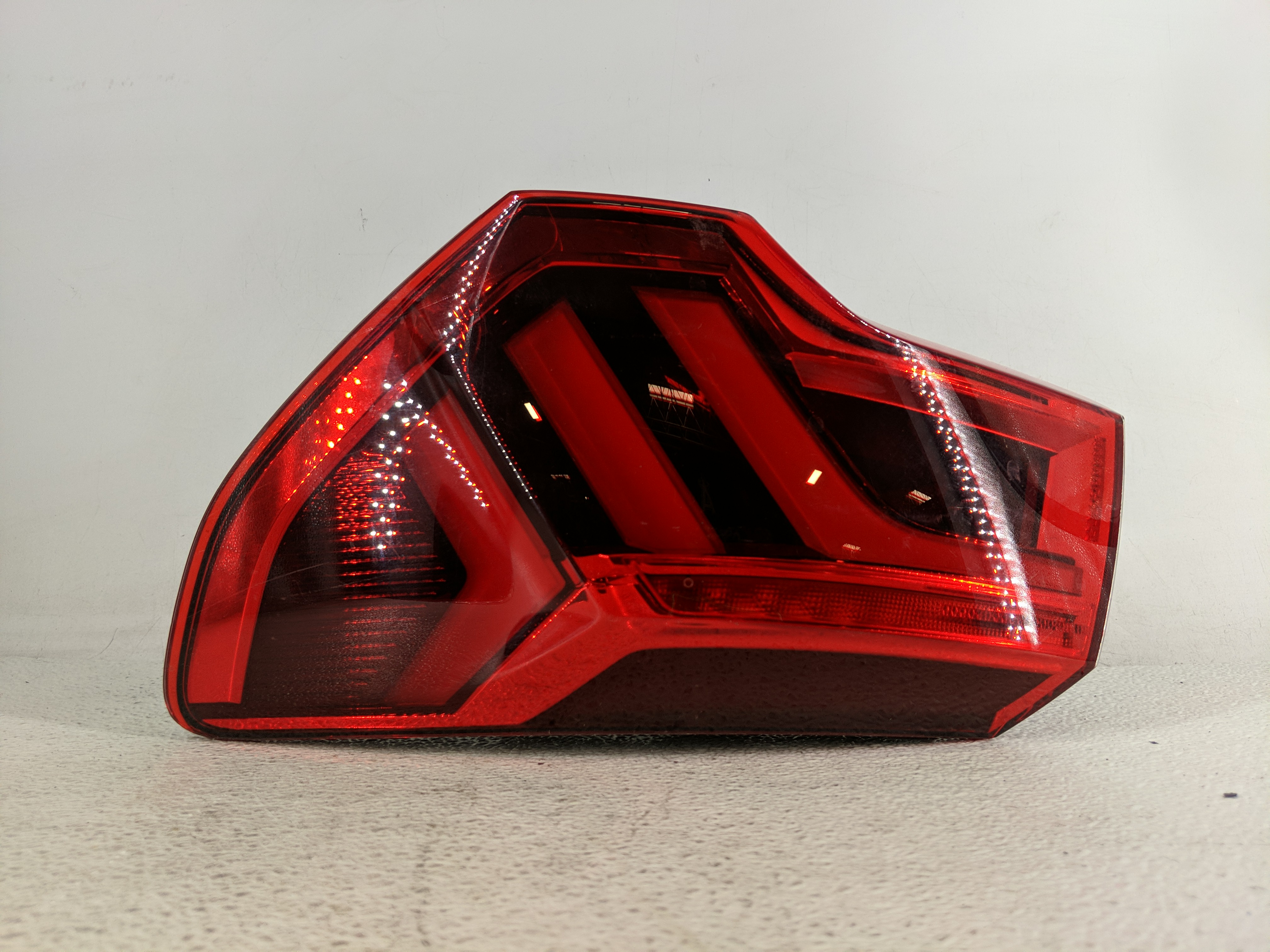 Picture of 2019-2021 Audi Q3 Passenger Right Side Tail Light Taillight Oem 1194701