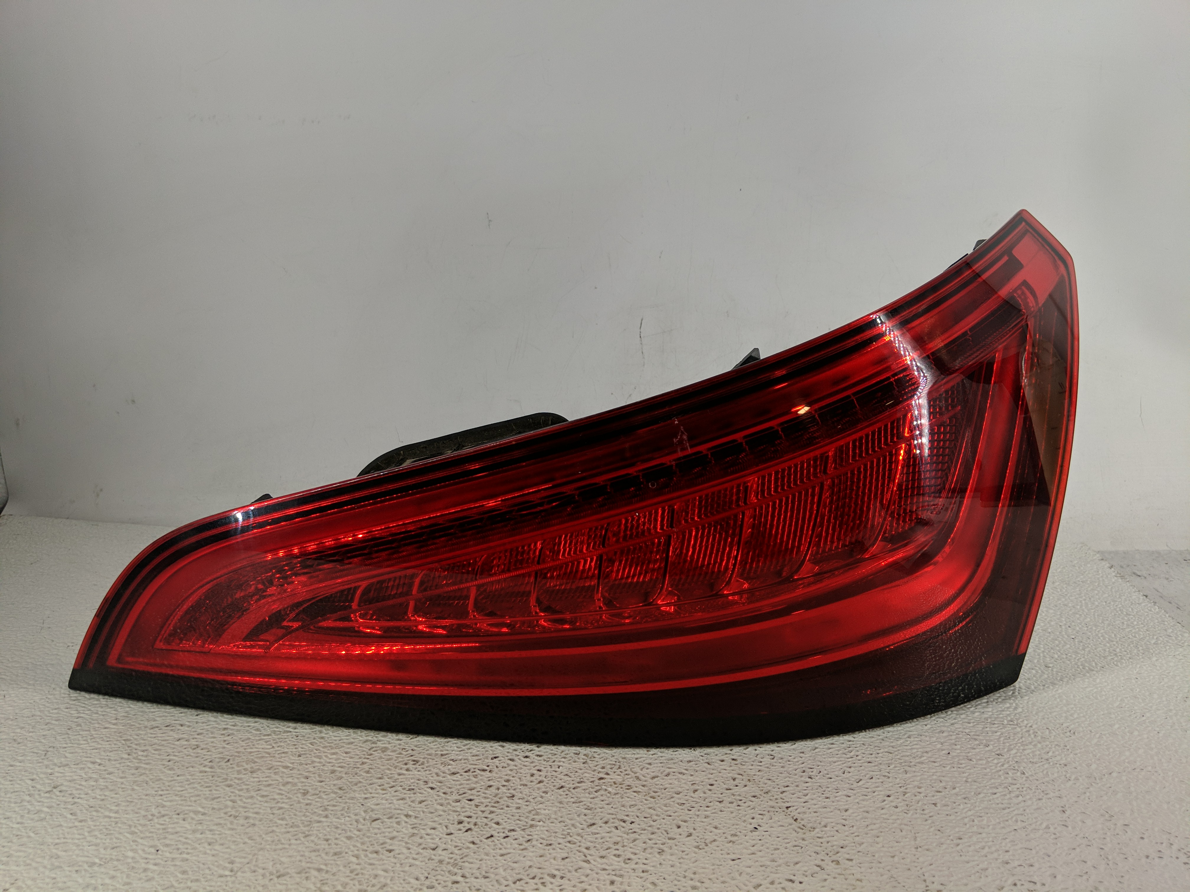 Picture of 2013-2017 Audi Q5 Passenger Right Side Tail Light Taillight Oem 1194714
