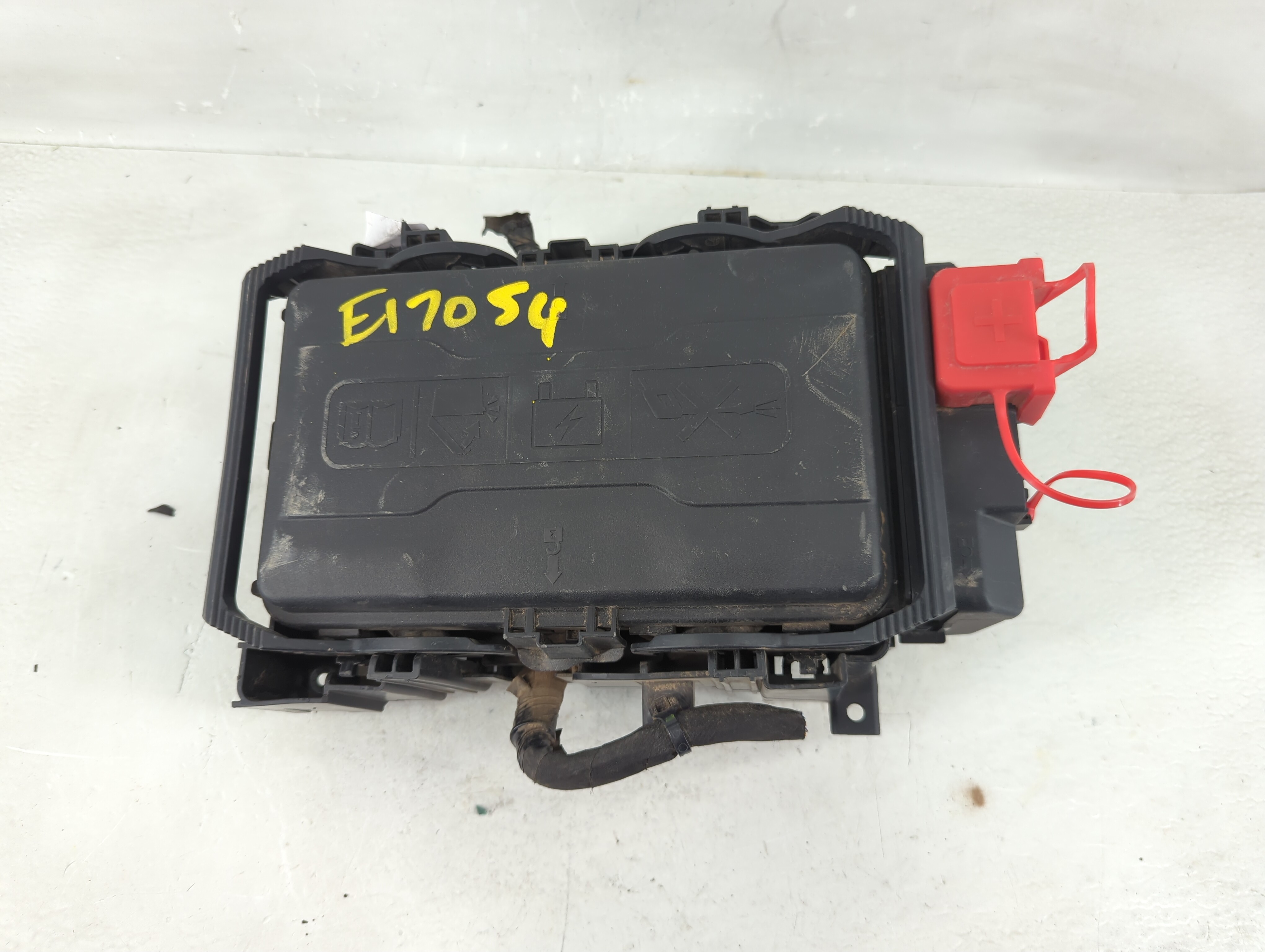 2019-2021 Chevrolet Malibu Fusebox Fuse Box Relay Module 84586306 1194768 - Oemusedautoparts1.com