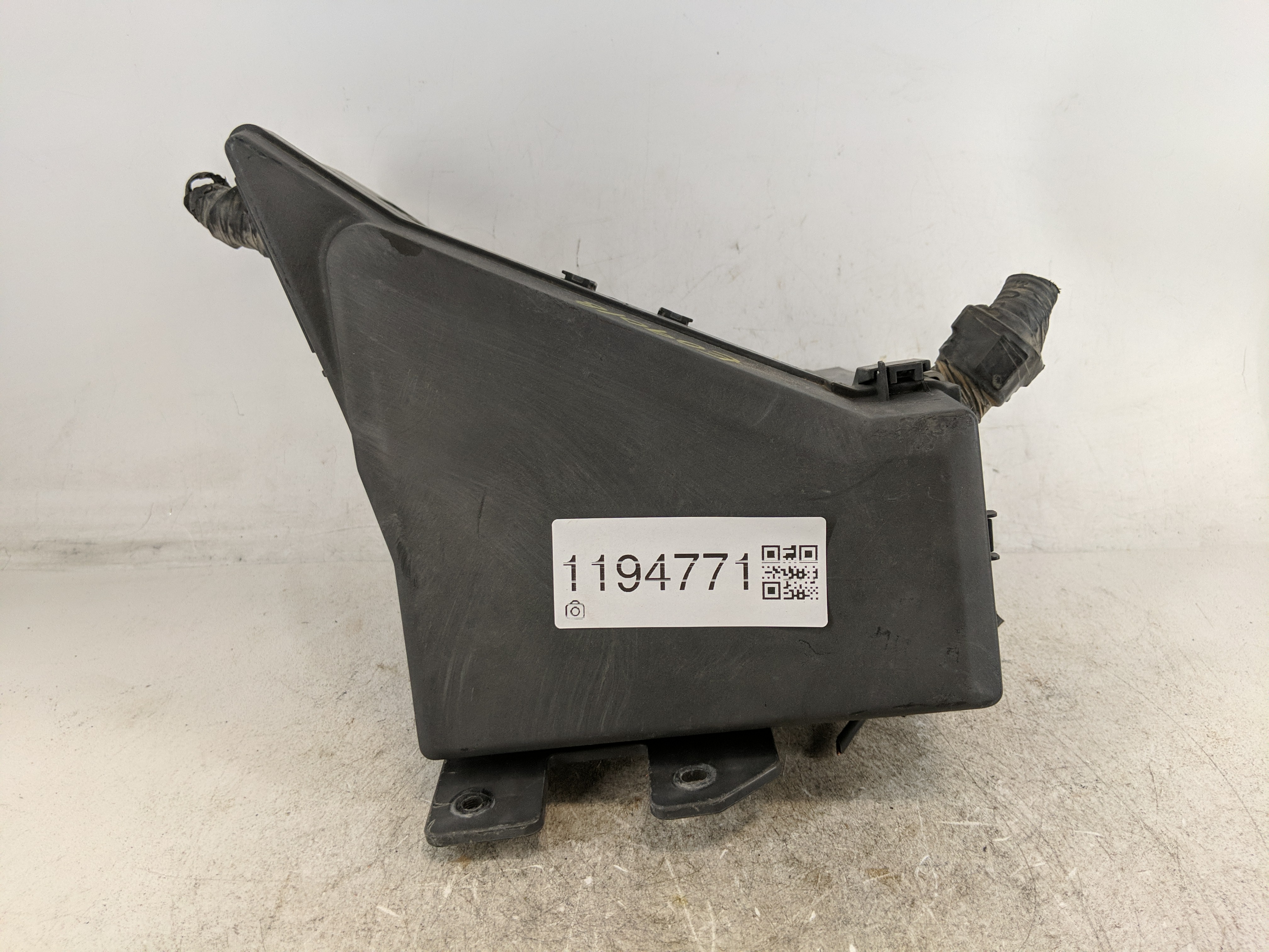 2010-2014 Subaru Legacy Fusebox Fuse Box Relay Module 1194771 - Oemusedautoparts1.com