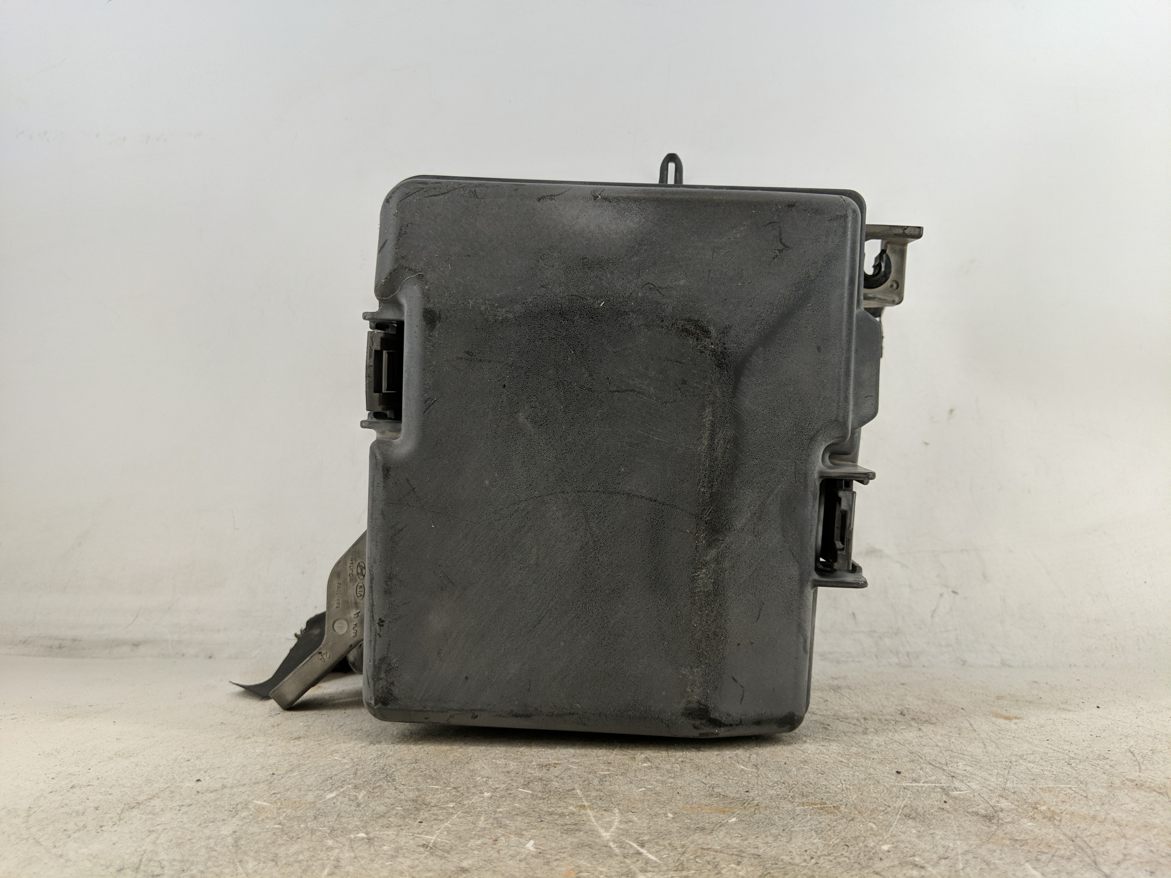 2016-2017 Hyundai Sonata Fusebox Fuse Box Relay Module 1194779 - Oemusedautoparts1.com