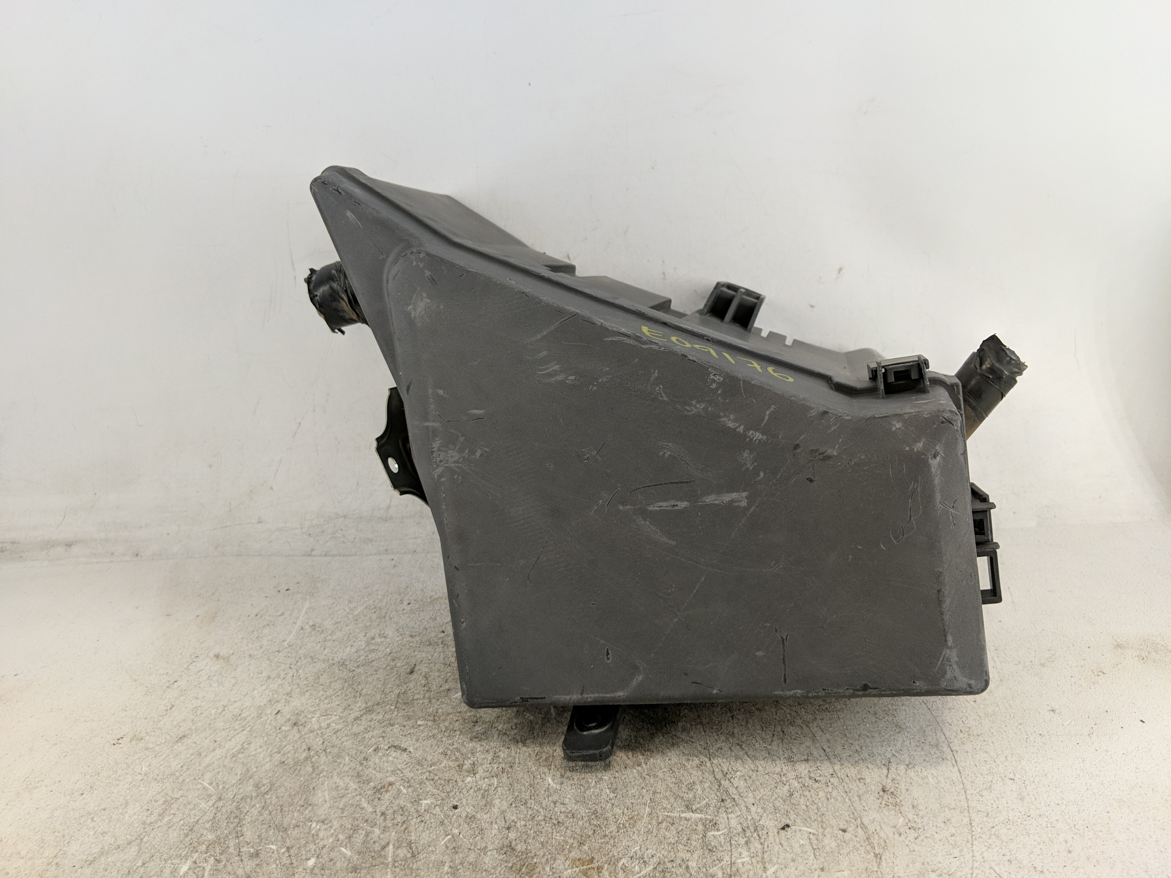 2010-2013 Subaru Forester Fusebox Fuse Box Relay Module Mb100200b 1194801 - Oemusedautoparts1.com