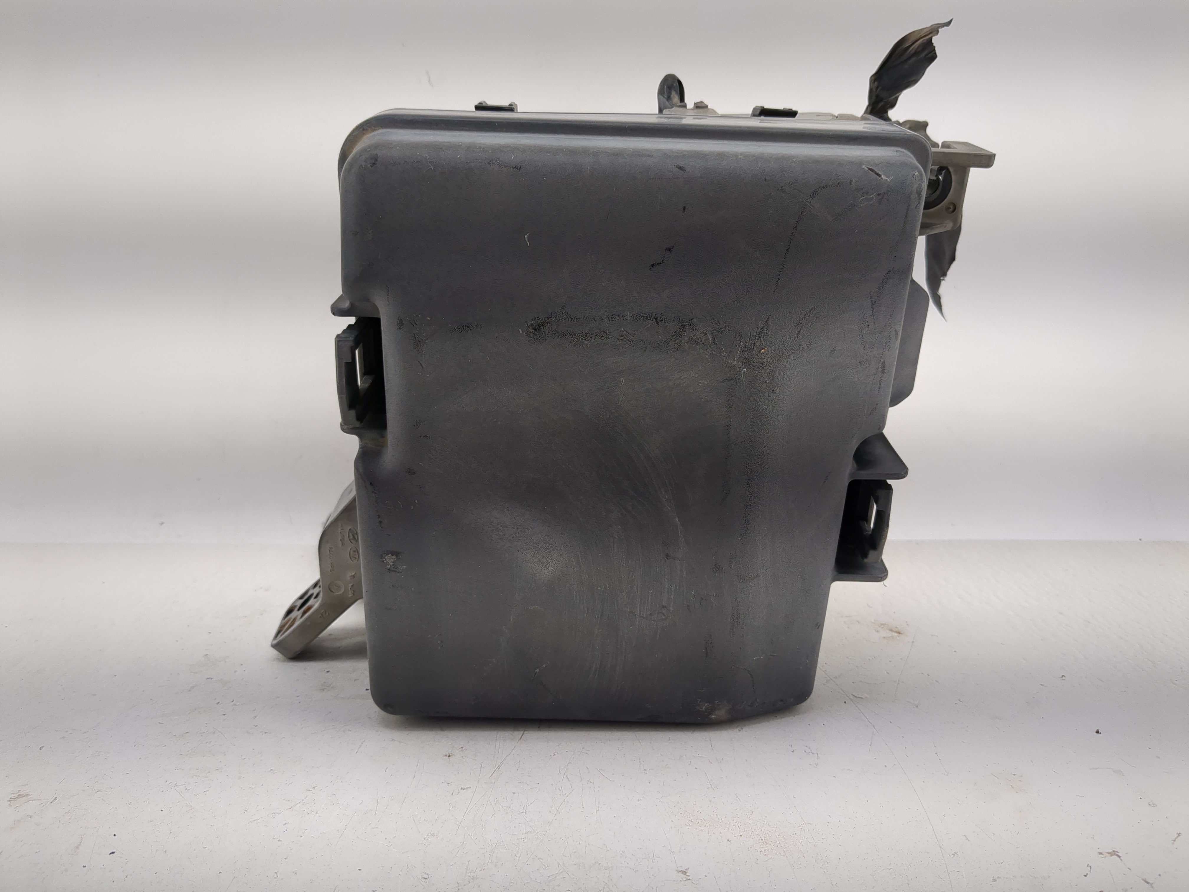 2015-2015 Hyundai Sonata Fusebox Fuse Box Relay Module 6423-0102-7-000 1194909 - Oemusedautoparts1.com