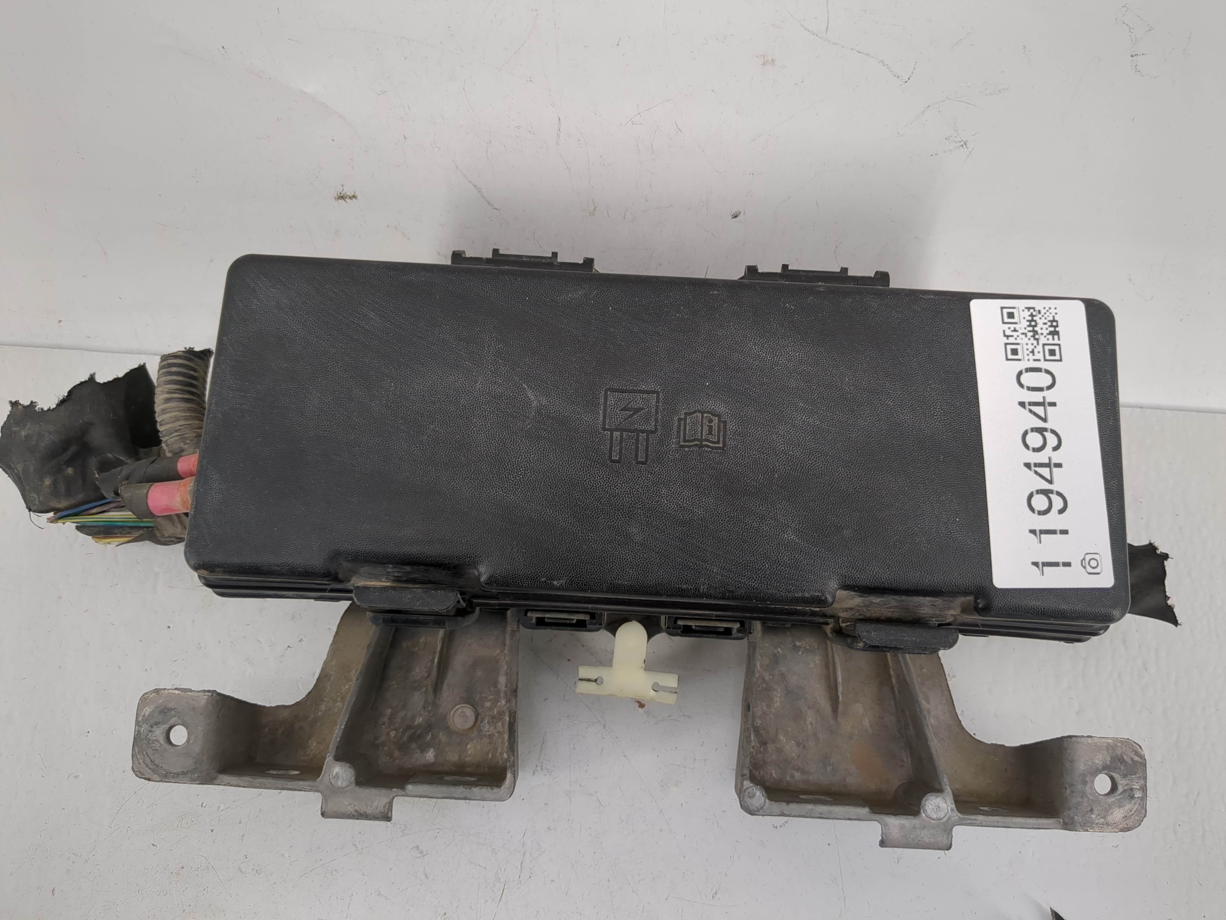 2011-2014 Ford F-150 Fusebox Fuse Box Relay Module 9l1t-14a003-aa 1194940 - Oemusedautoparts1.com