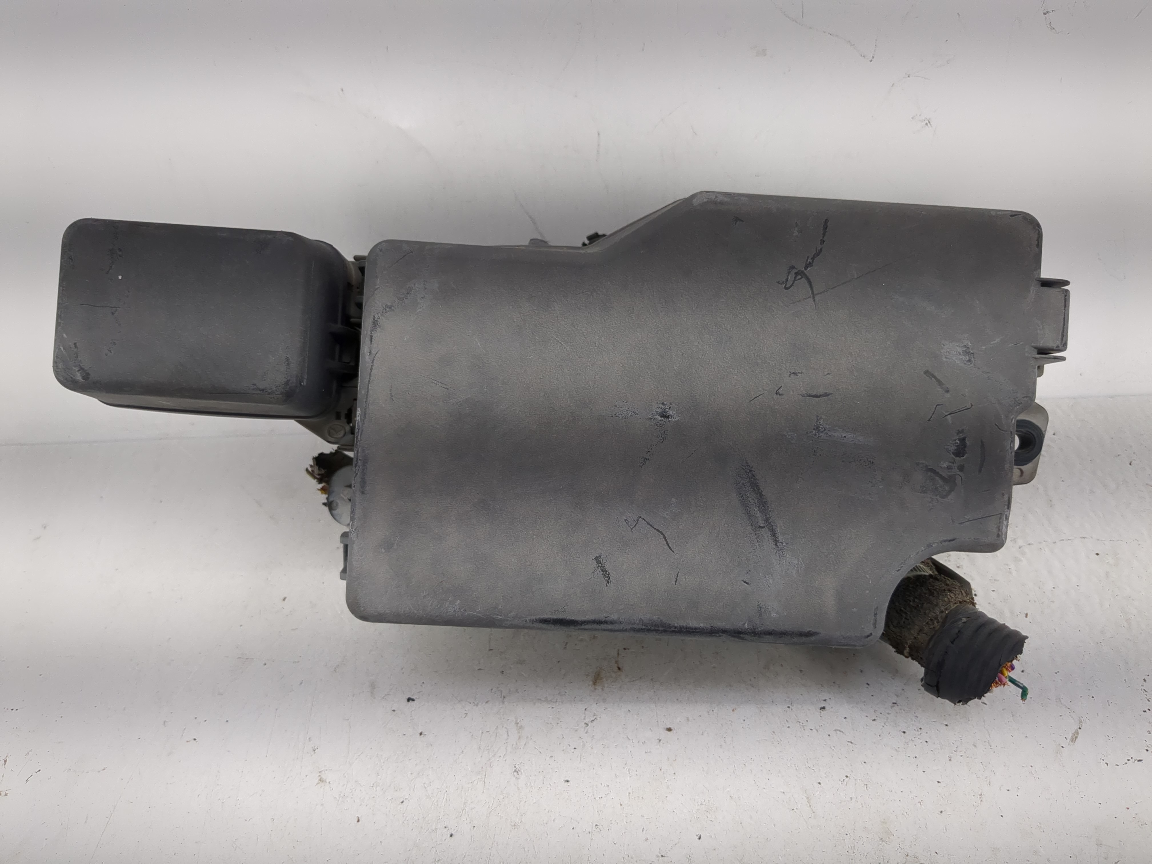 Picture of 2013 Mazda 3 Fusebox Fuse Box Relay Module 1194948