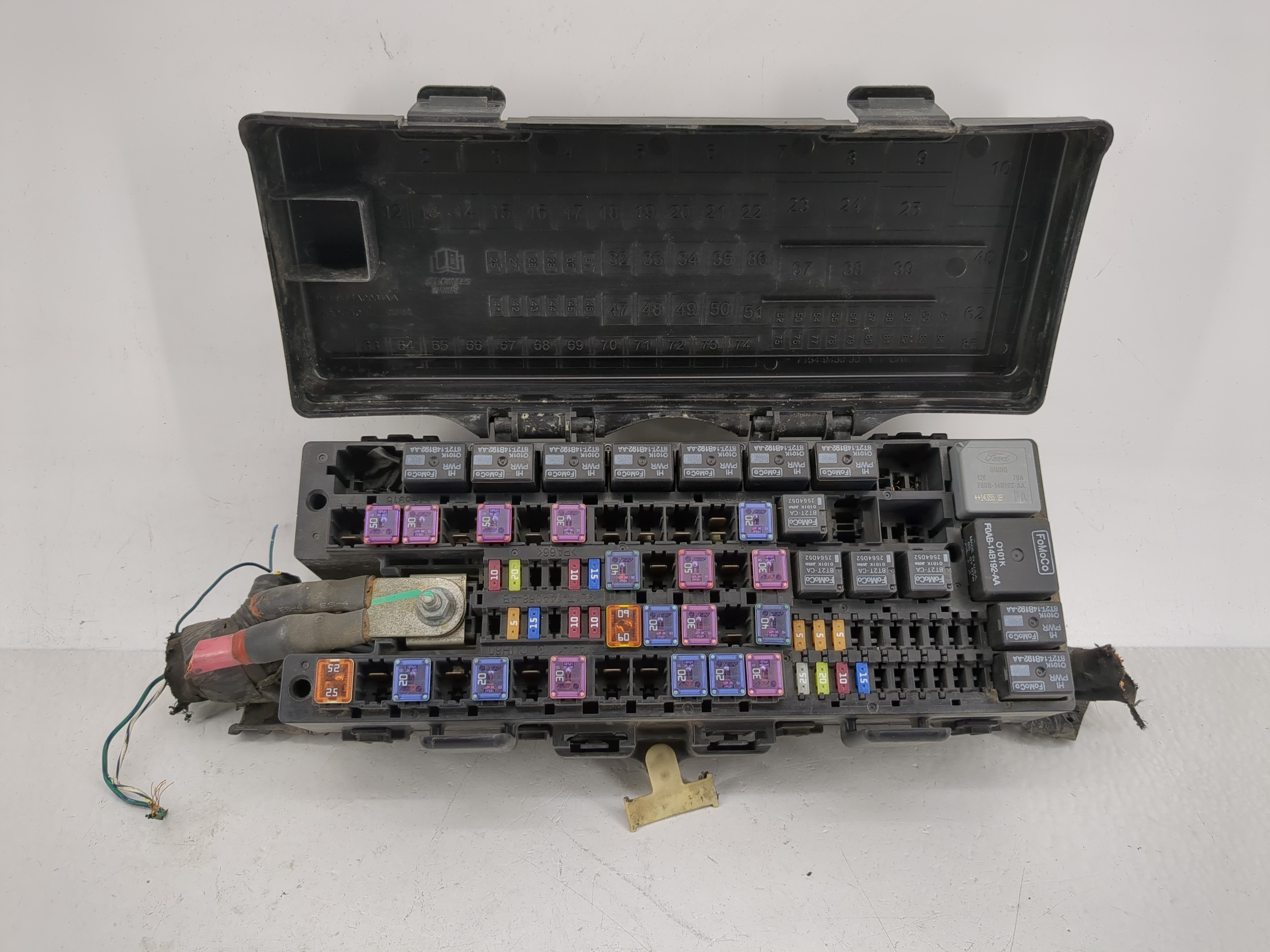 2002-2004 Ford Taurus Fusebox Fuse Box Relay Module F0ab-14b192-aa 1194952 - Oemusedautoparts1.com