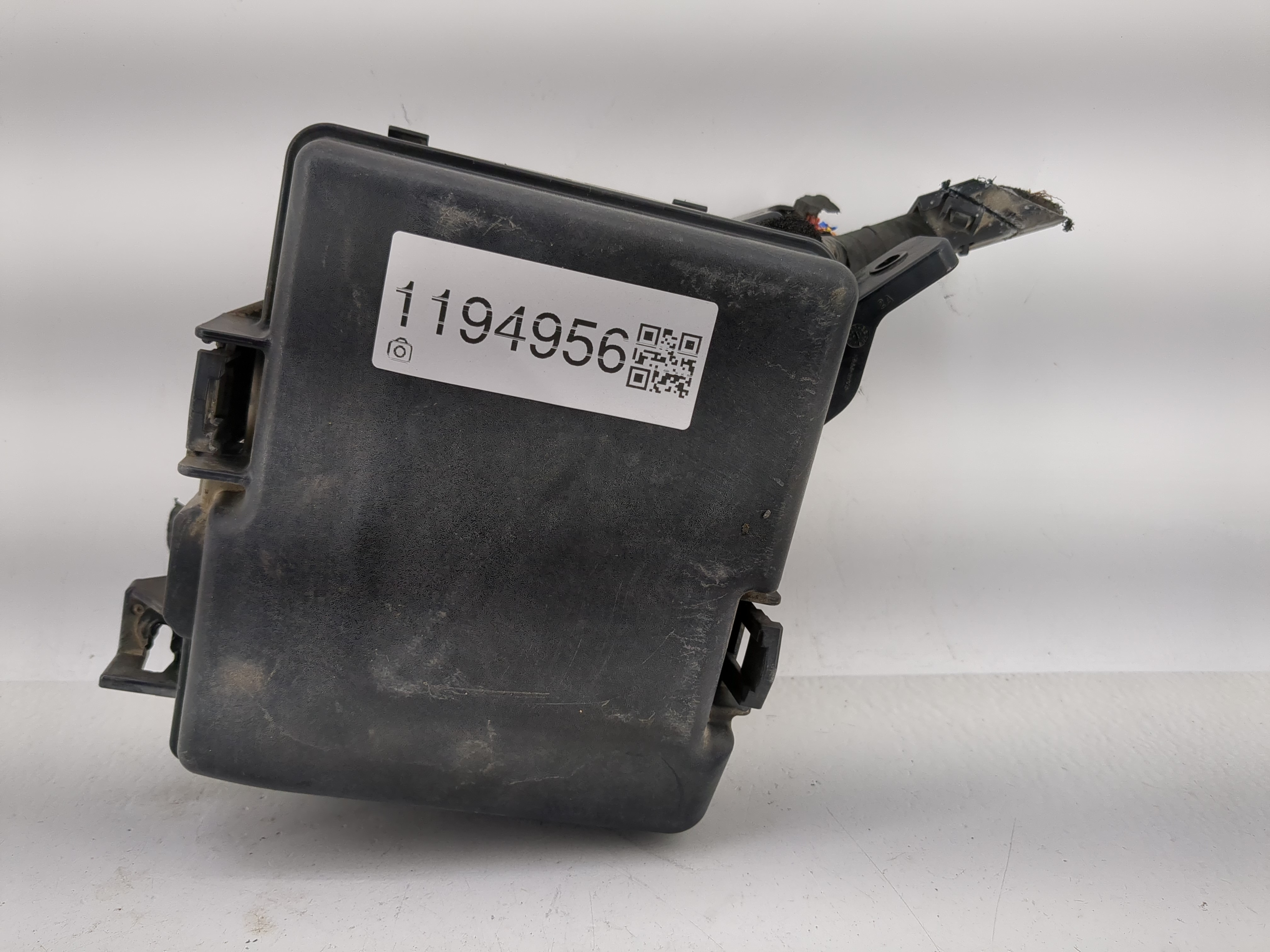 2016-2017 Hyundai Sonata Fusebox Fuse Box Relay Module 6423-0102 1194956 - Oemusedautoparts1.com
