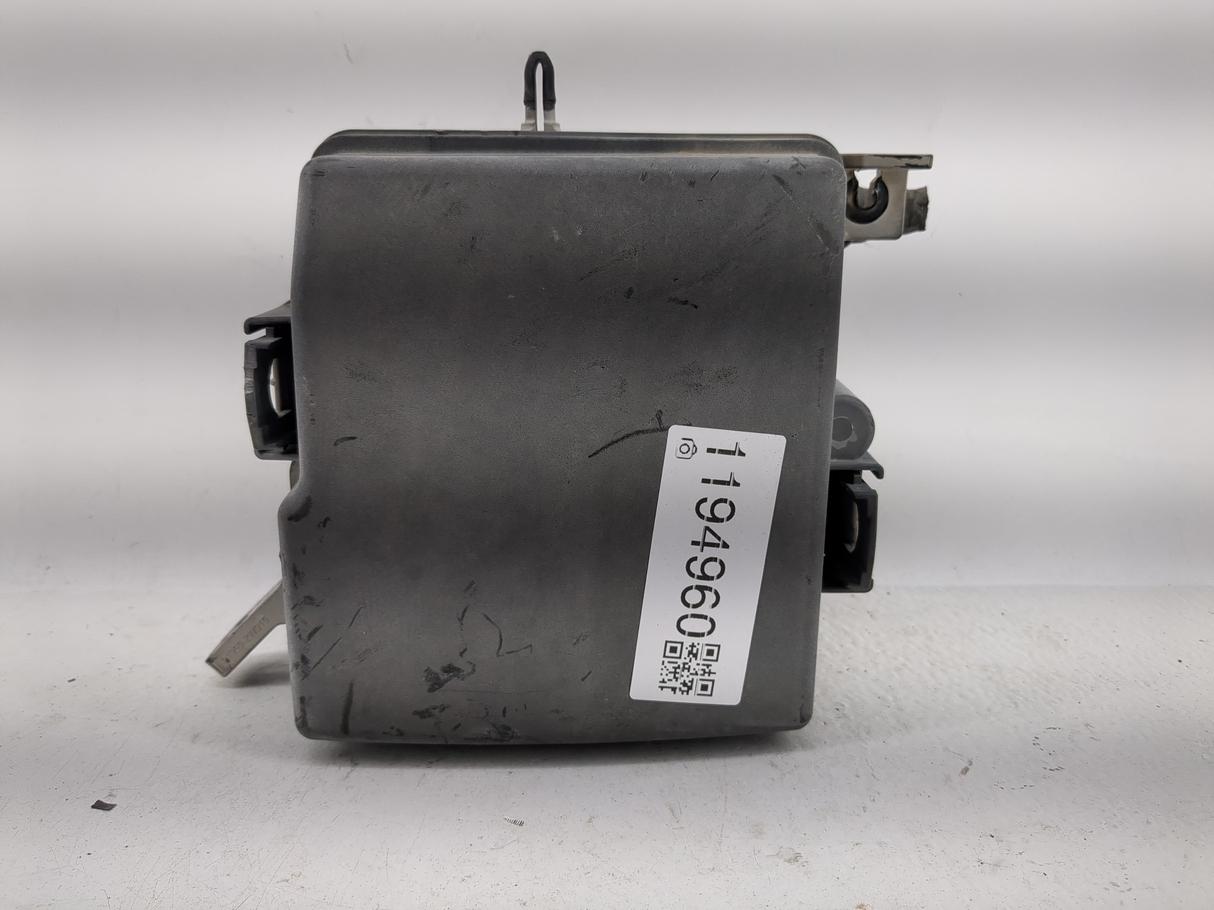 Picture of 2017 Hyundai Santa Fe Fusebox Fuse Box Relay Module 1194960