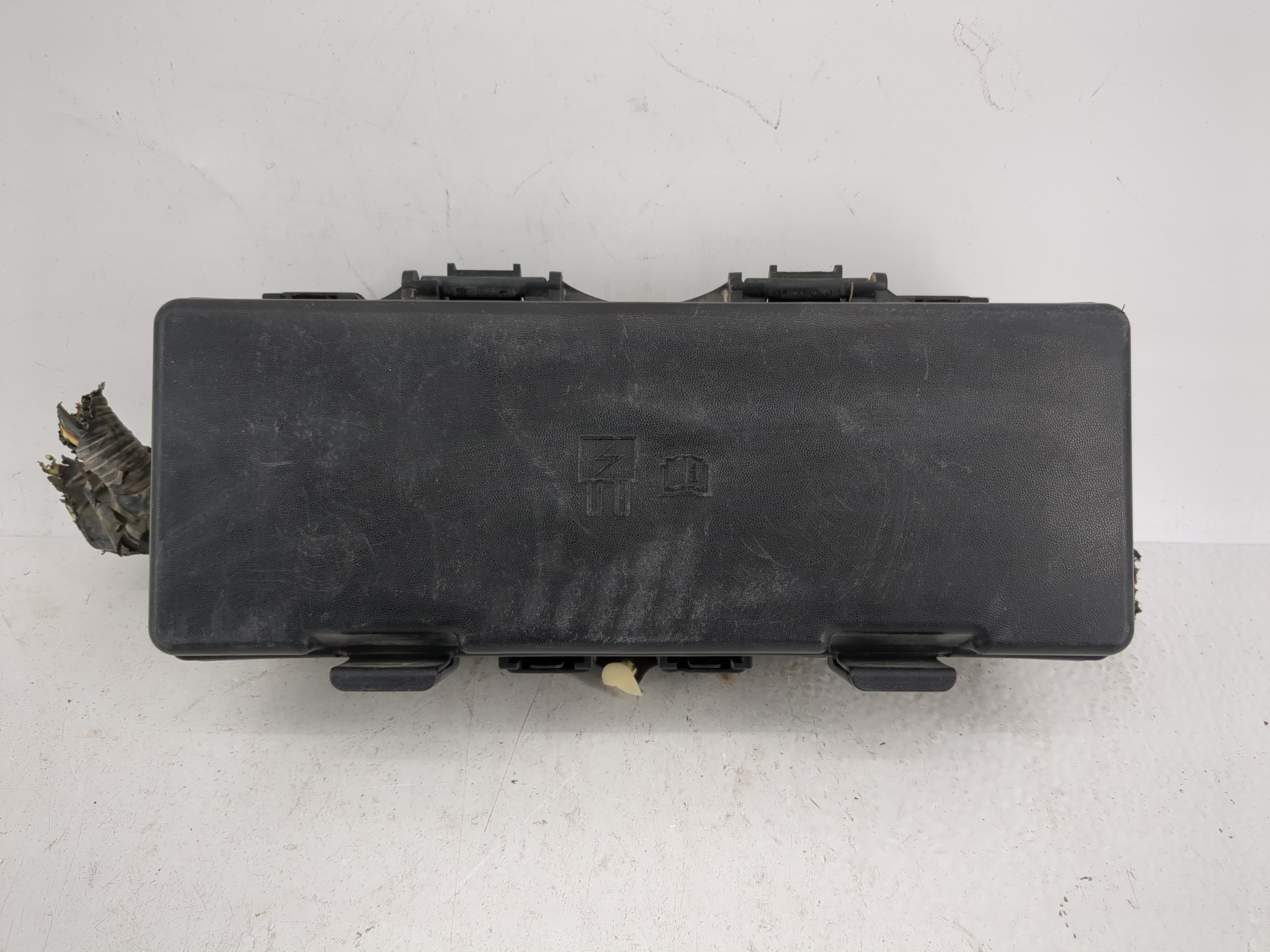 2011-2014 Ford F-150 Fusebox Fuse Box Relay Module 9l1t-14a003-aa 1194974 - Oemusedautoparts1.com