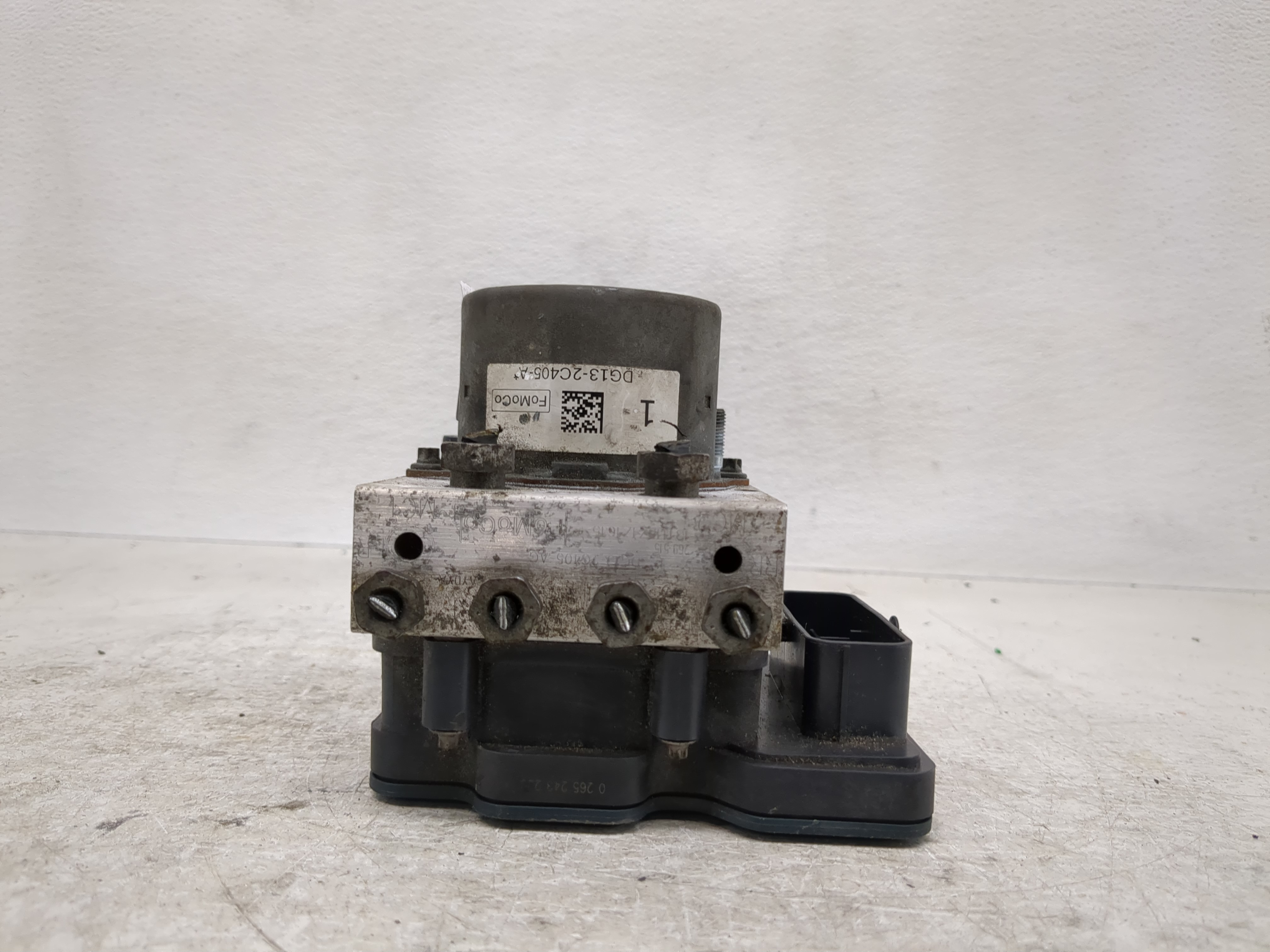 2014-2019 Ford Taurus Abs Pump Control Module 1194986 - Oemusedautoparts1.com