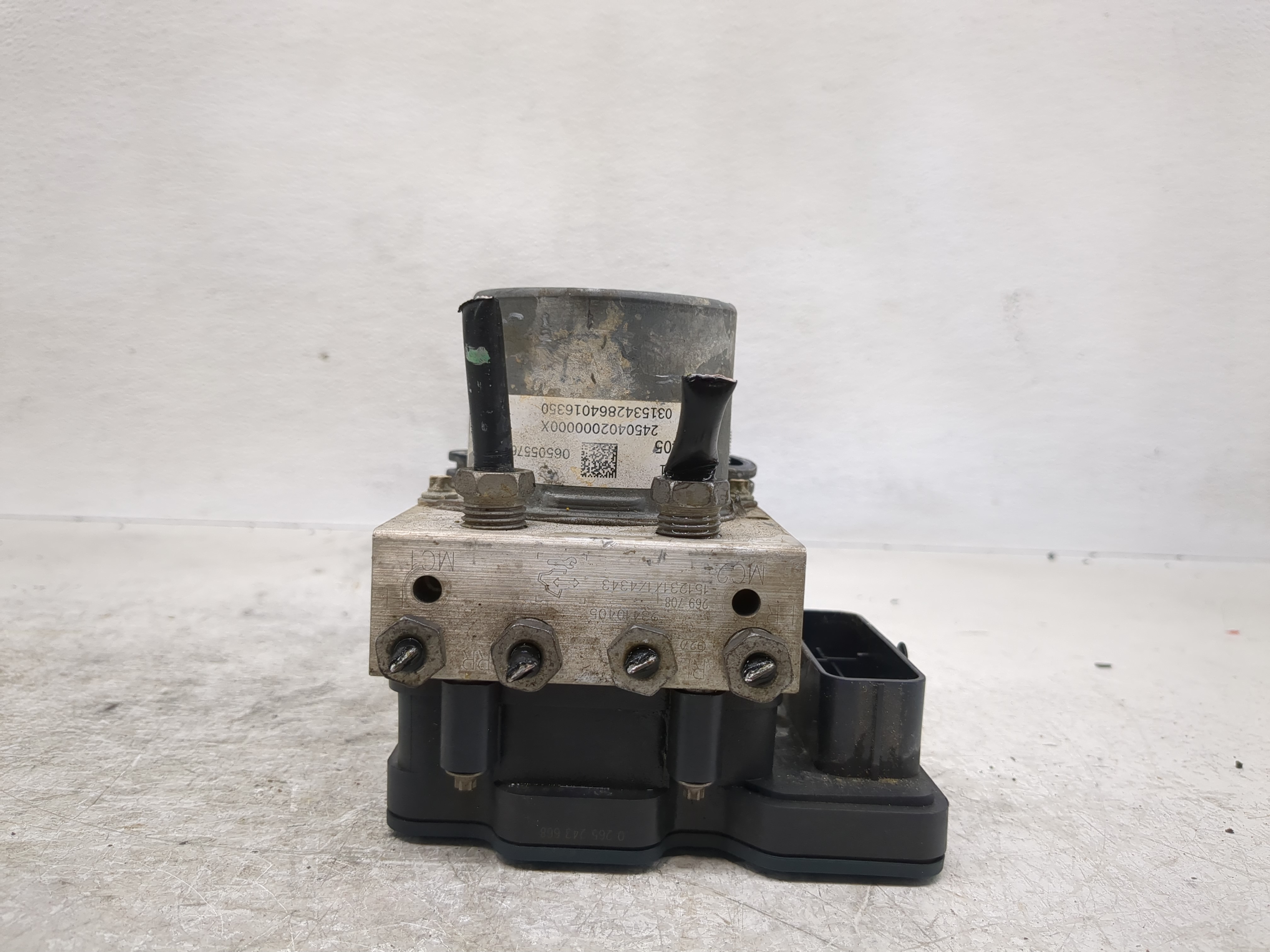 2016-2016 Chevrolet Malibu Abs Pump Control Module 1195016 - Oemusedautoparts1.com